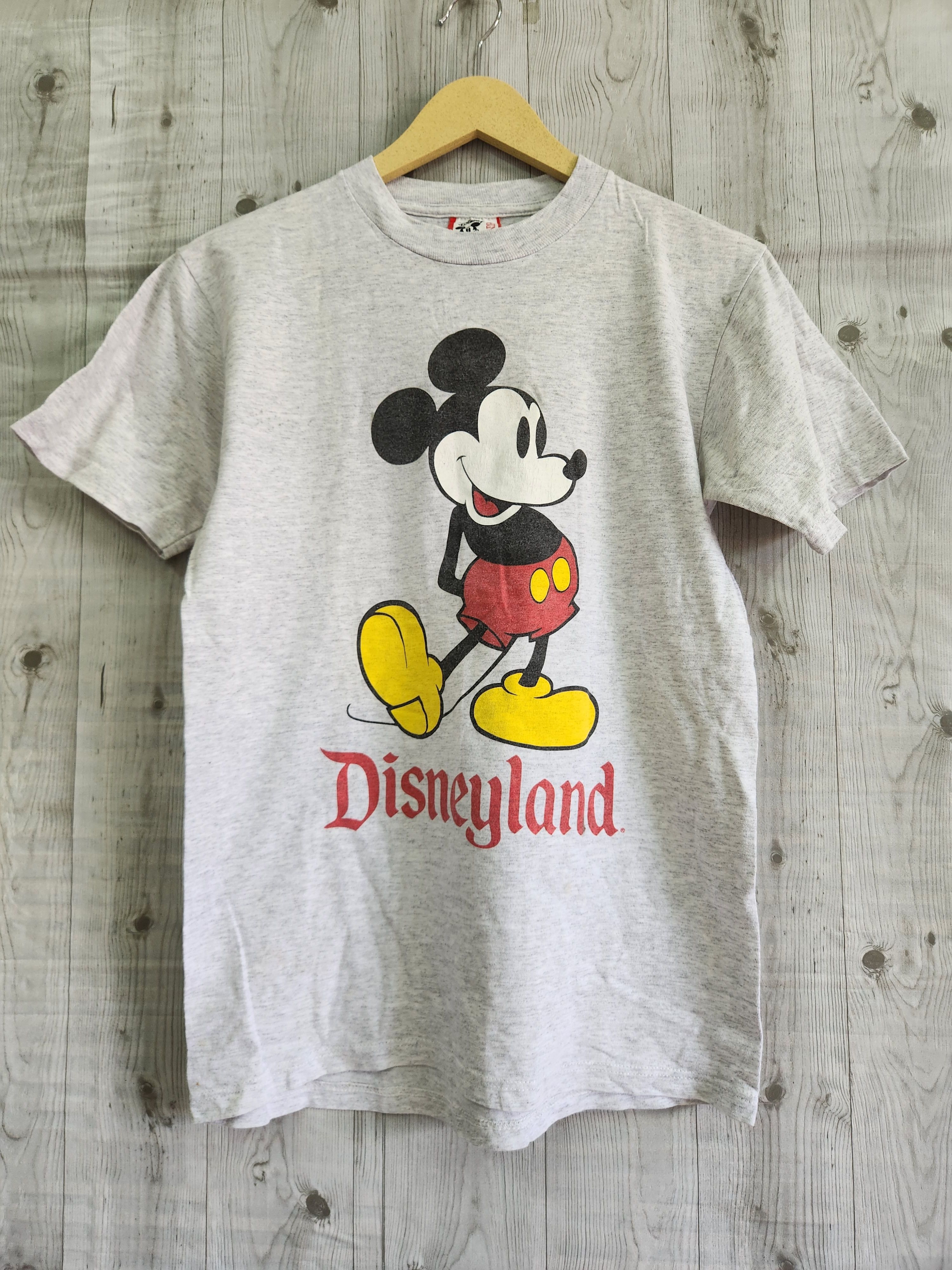 Disney × Mickey Mouse × Vintage Vintage Disneyland Mickey Mouse TShirt Made In USA Size US S / EU 44-46 / 1 - 1 Thumbnail