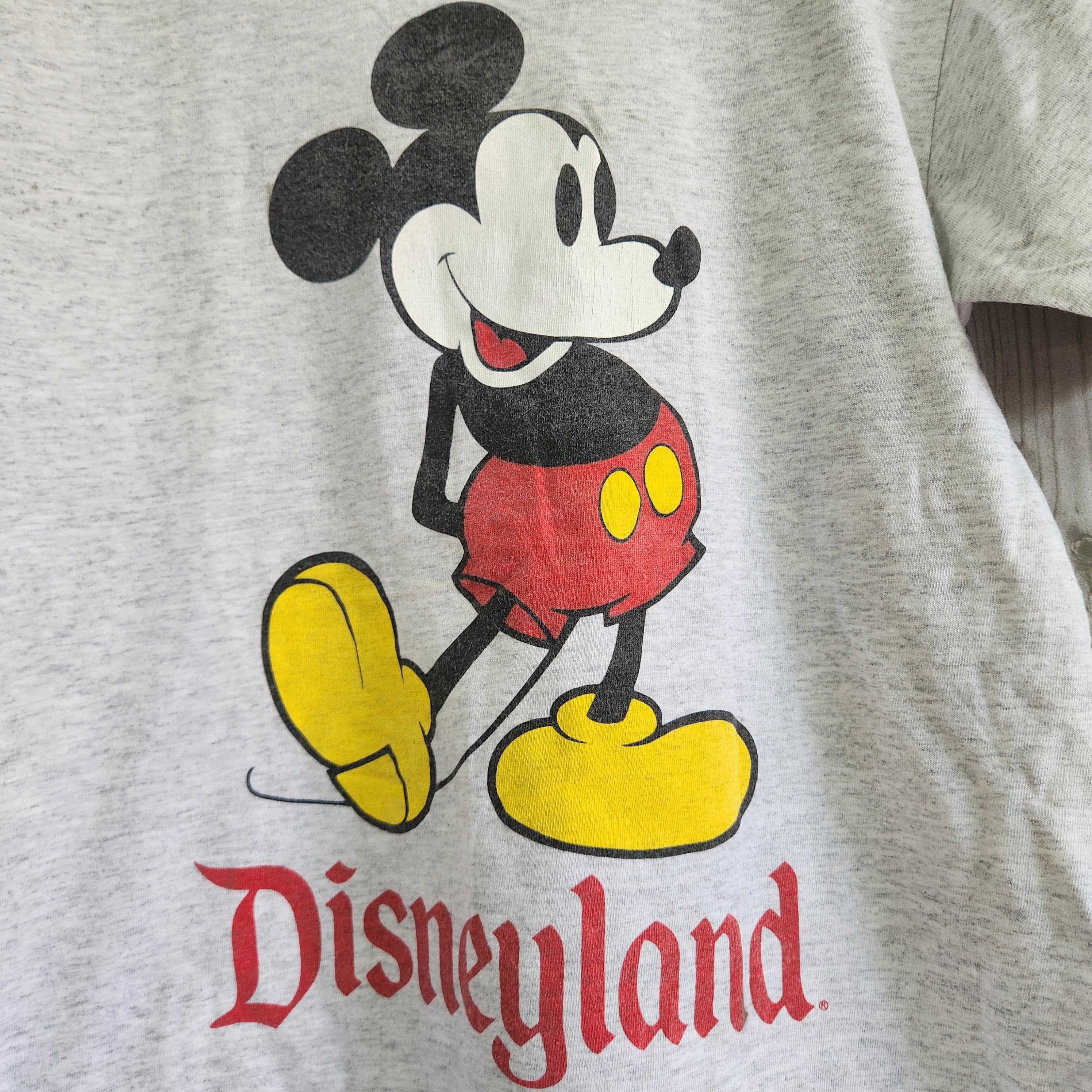 Disney × Mickey Mouse × Vintage Vintage Disneyland Mickey Mouse TShirt Made In USA Size US S / EU 44-46 / 1 - 11 Thumbnail