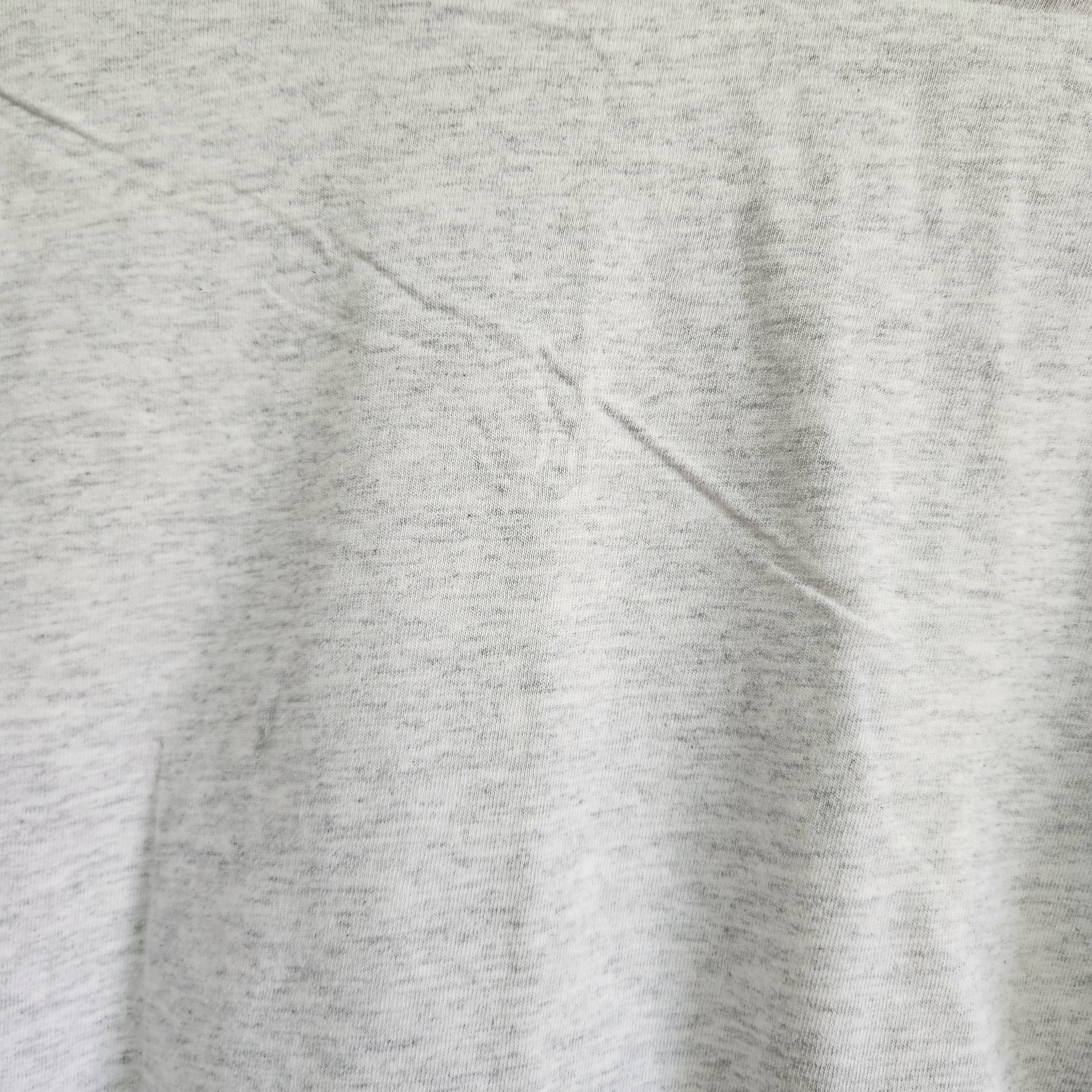 Disney × Mickey Mouse × Vintage Vintage Disneyland Mickey Mouse TShirt Made In USA Size US S / EU 44-46 / 1 - 6 Thumbnail