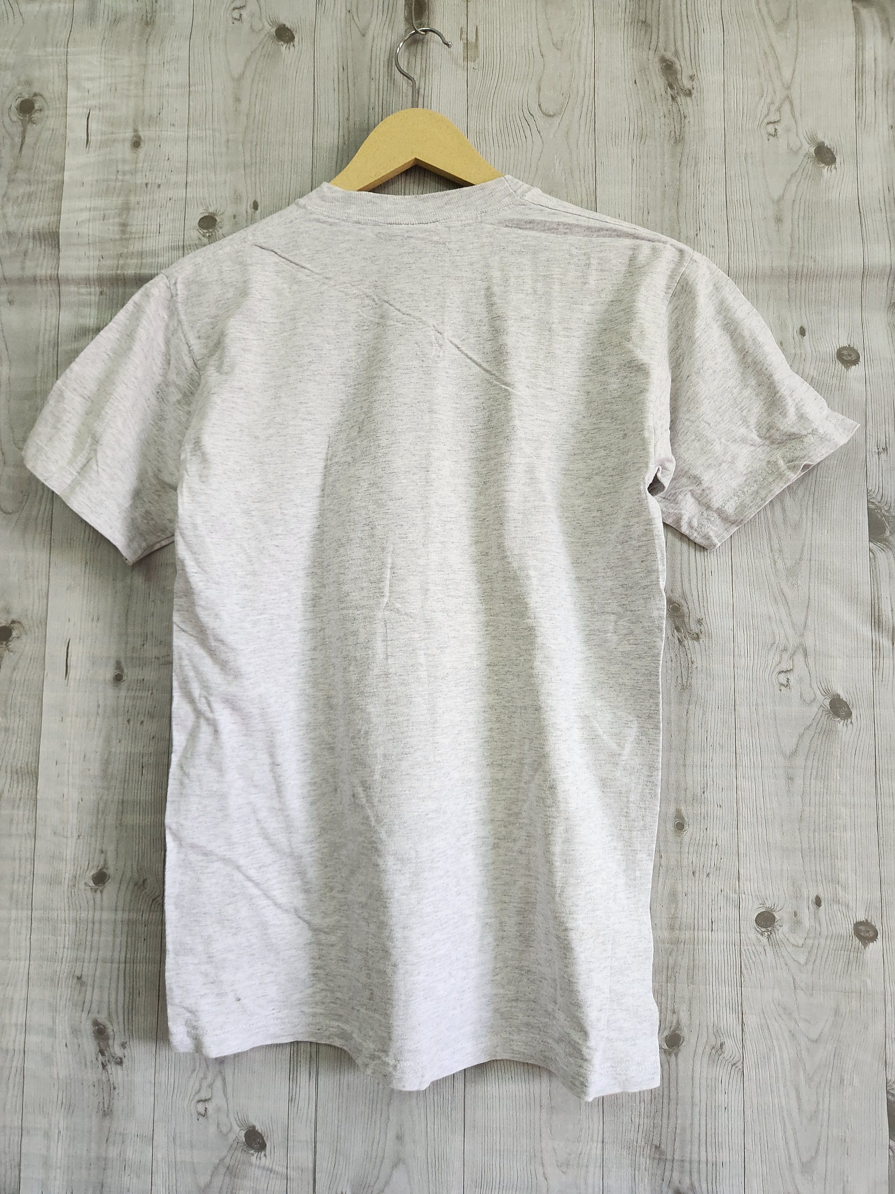 Disney × Mickey Mouse × Vintage Vintage Disneyland Mickey Mouse TShirt Made In USA Size US S / EU 44-46 / 1 - 15 Thumbnail