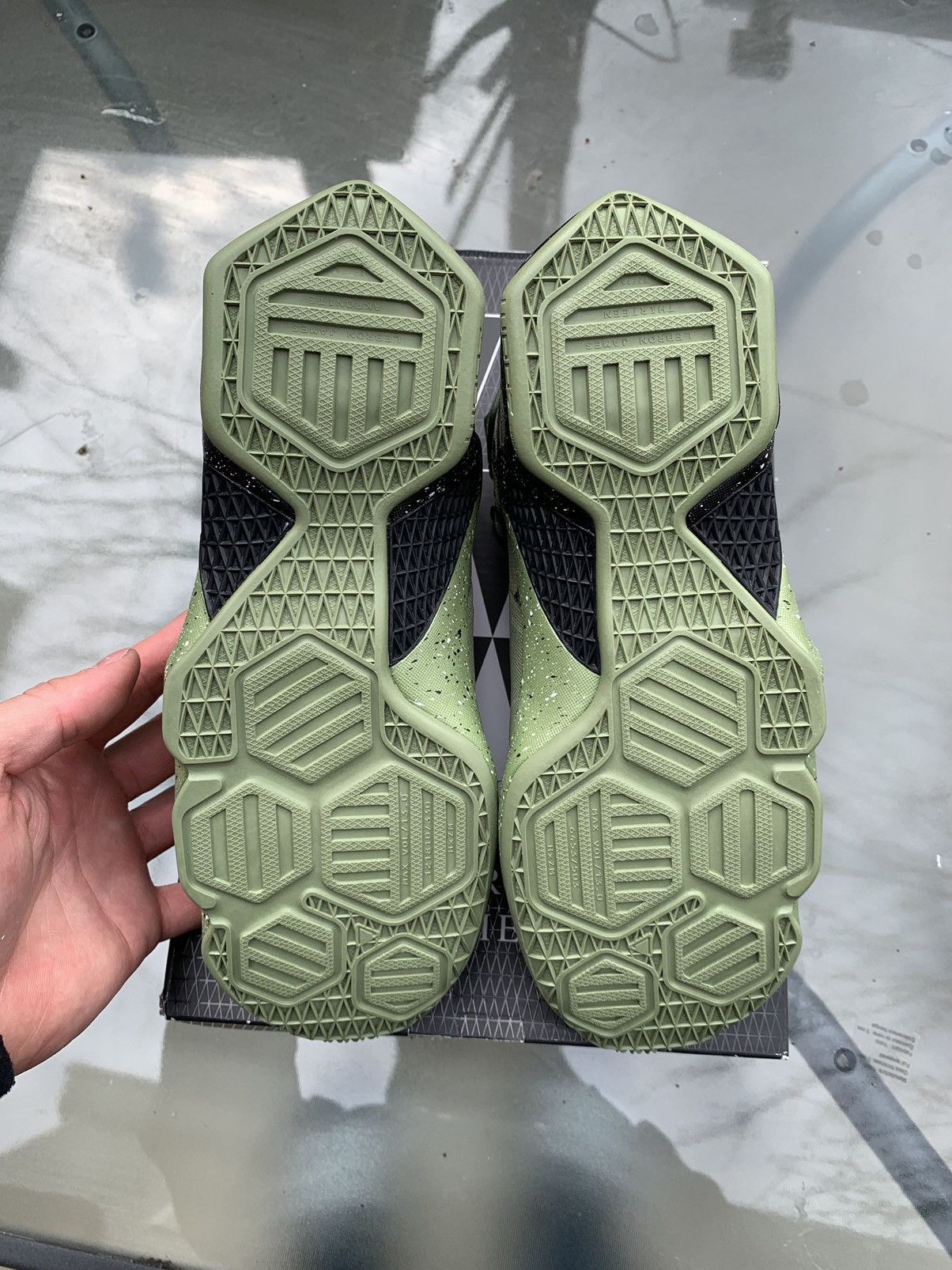 Nike Lebron 13 All Star ASG 2015 Size US 7 / EU 40 - 8 Thumbnail