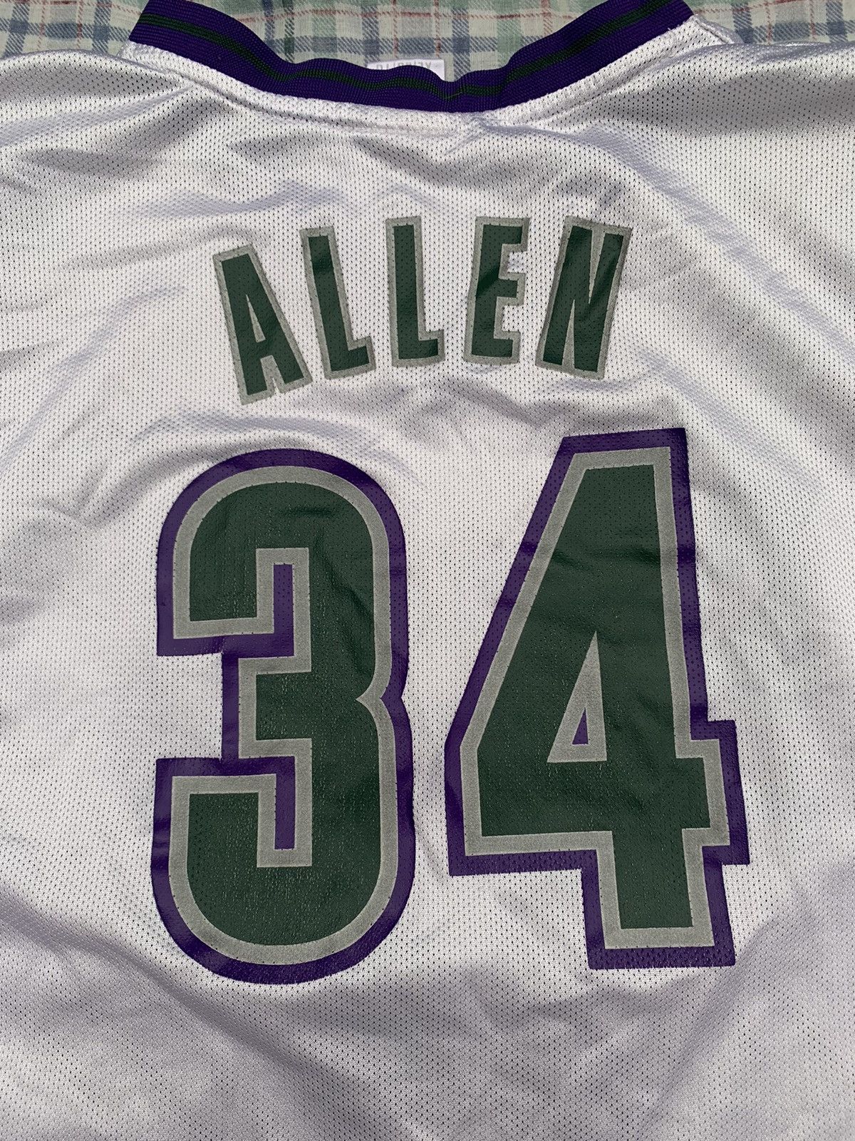 Reebok Reebok Milwaukee Bucks Ray Allen NBA Jersey Size US XL / EU 56 / 4 - 3 Thumbnail