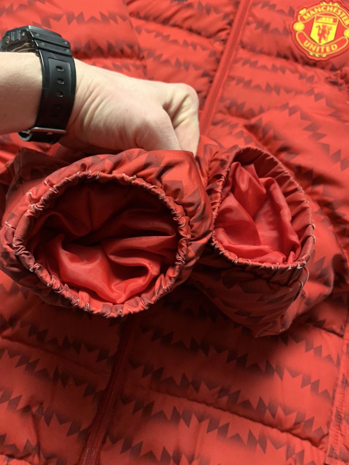 Adidas Manchester United Down jacket monogram adidas size M rare Size US M / EU 48-50 / 2 - 7 Thumbnail