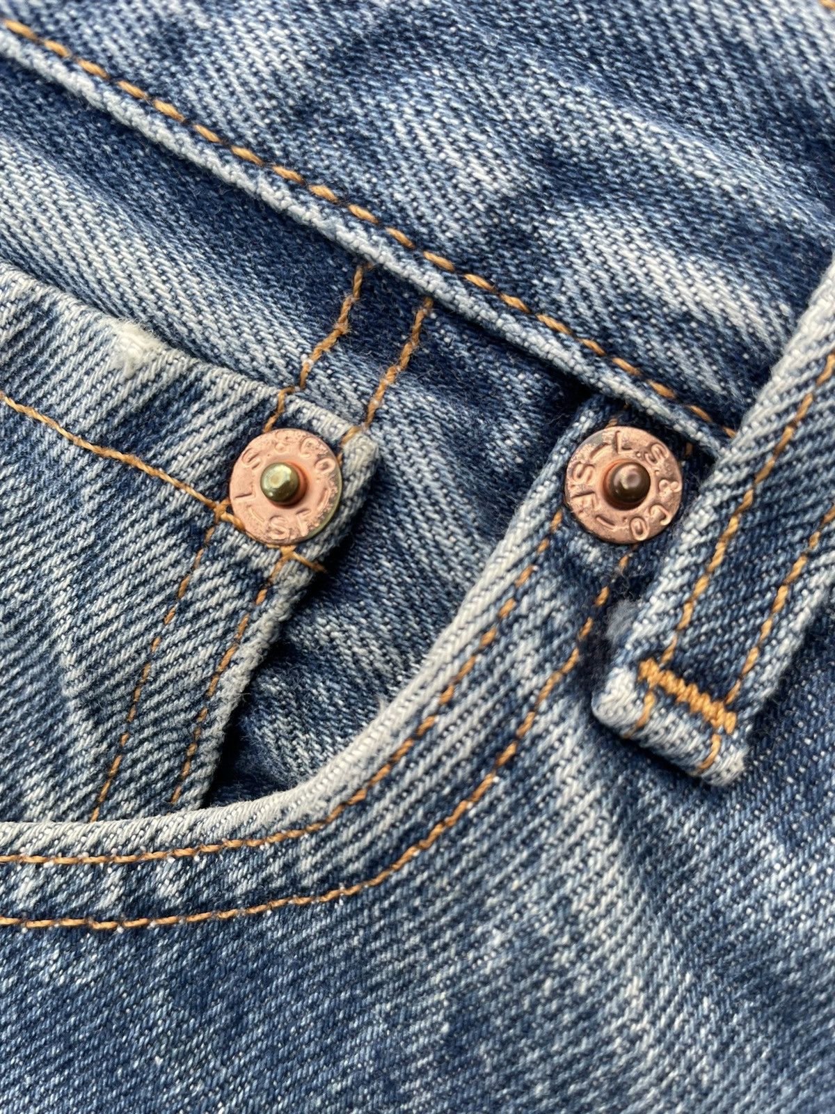 Levi's Levis 501 e Vintage 1997 Usa Aging Distressed Denim Size US 31 - 20 Thumbnail
