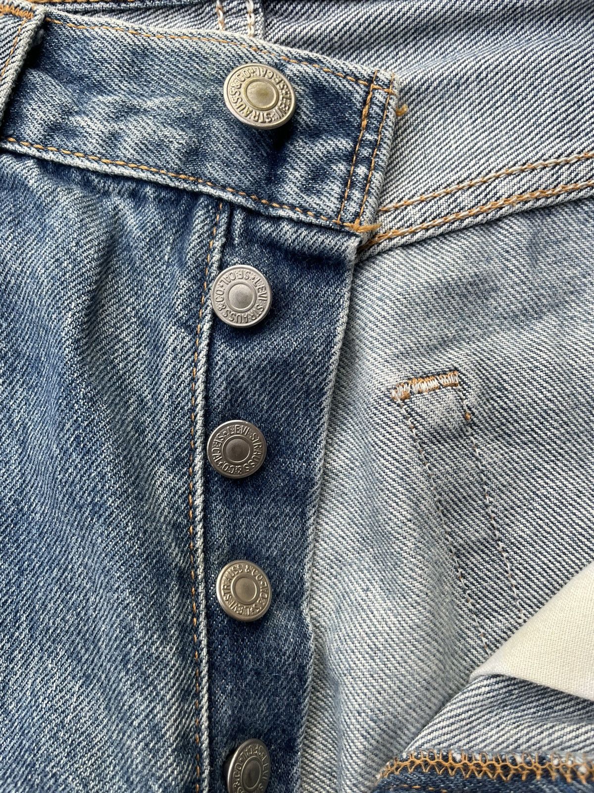Levi's Levis 501 e Vintage 1997 Usa Aging Distressed Denim Size US 31 - 22 Thumbnail