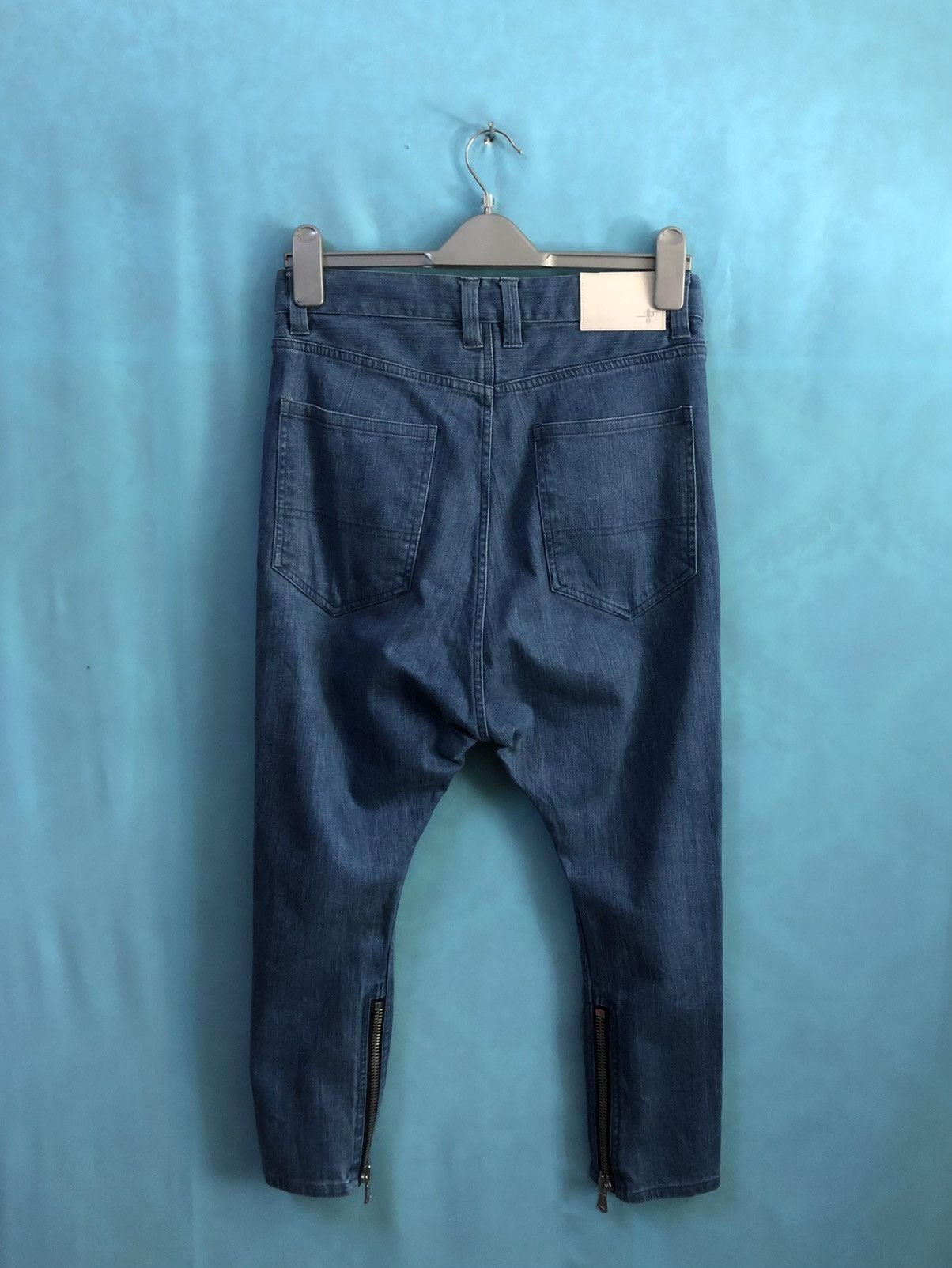 1990s relaxed fit crop zipped leg #B1