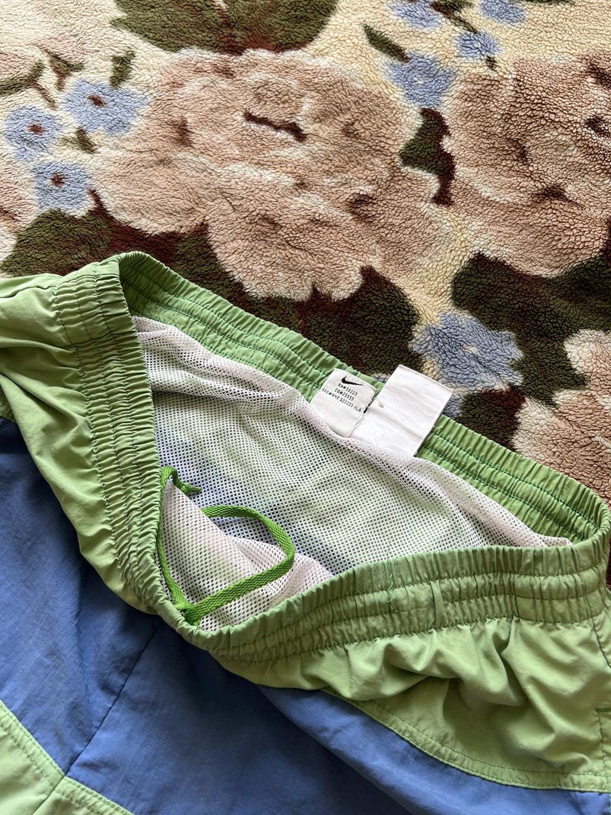 Nike Nike Vintage Shorts Big Logo y2k Size US 32 / EU 48 - 11 Thumbnail