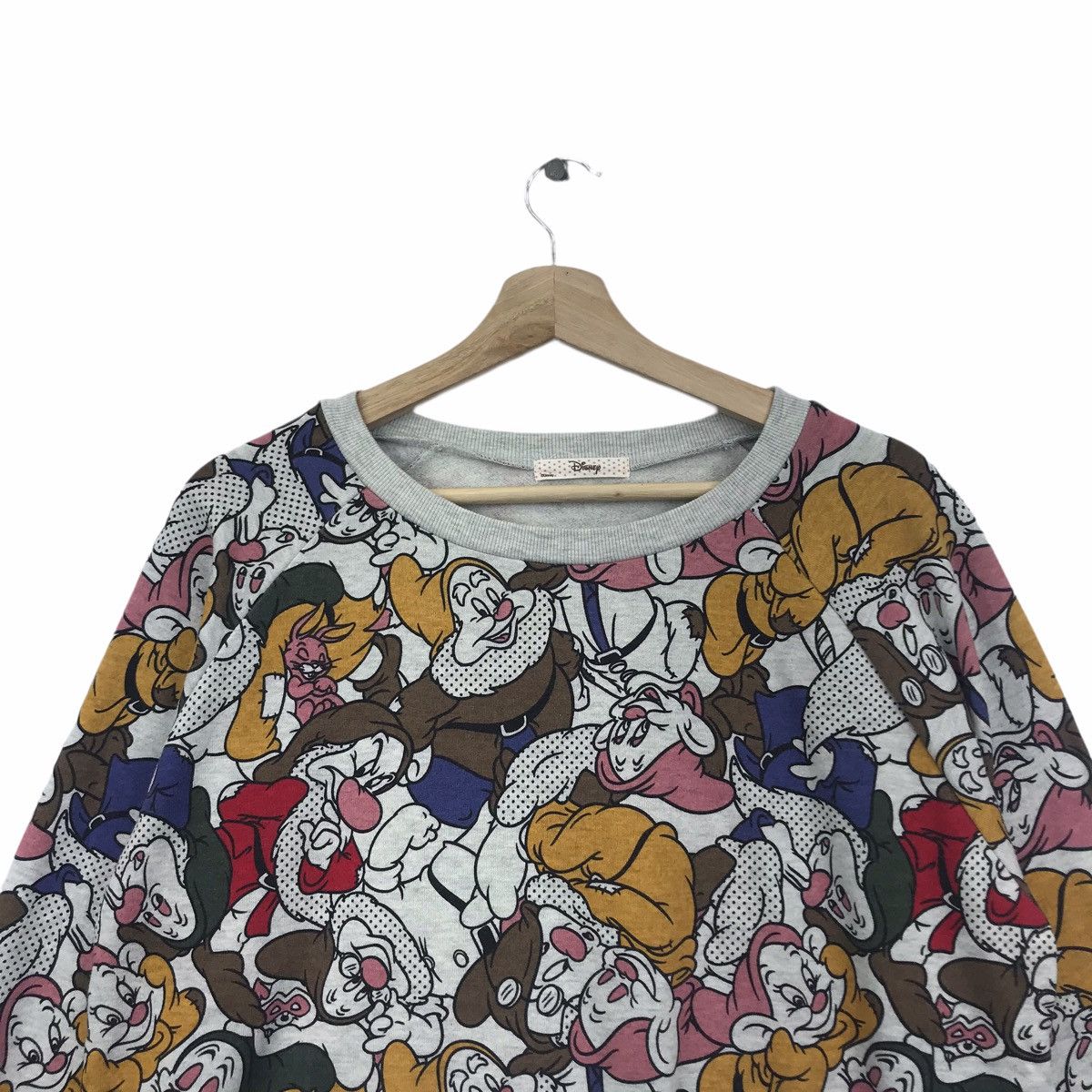 Disney DISNEY SNOW WHITE Dwarfs Overprint Full Print Sweatshirt Size US L / EU 52-54 / 3 - 2 Thumbnail