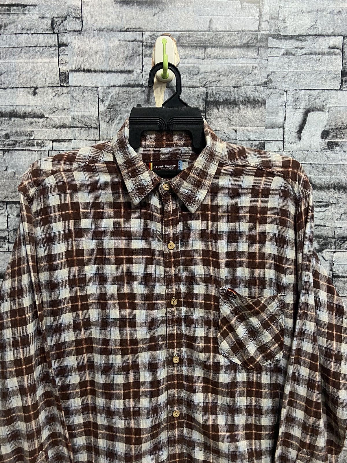 Japanese Brand Vintage Town & Country Surf Flannel plaid size L fit Xl Size US XL / EU 56 / 4 - 2 Thumbnail