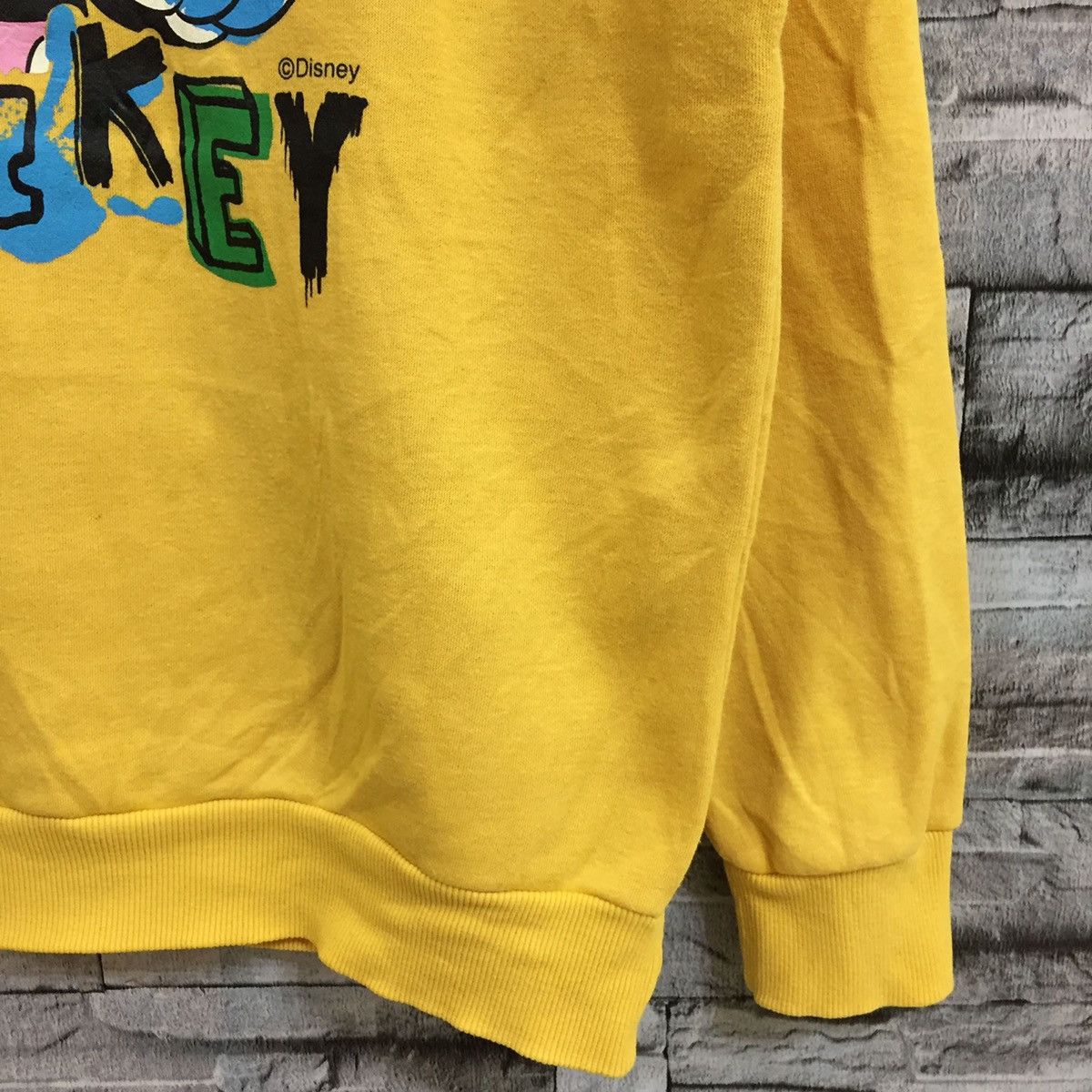 Mickey Mouse Vintage Mickey Mouse sweatshirt big design cartoon fit M Size US M / EU 48-50 / 2 - 5 Thumbnail