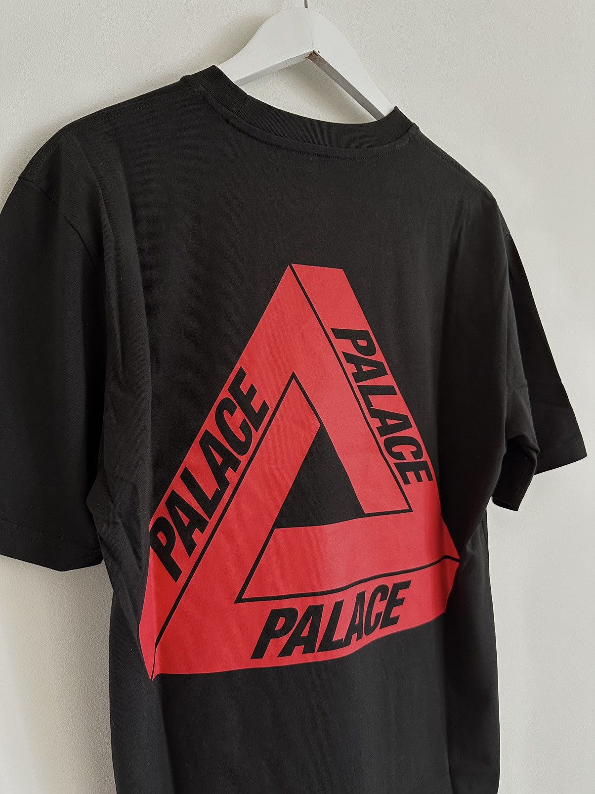Palace Red on Black Tri-Ferg Size US M / EU 48-50 / 2 - 2 Thumbnail