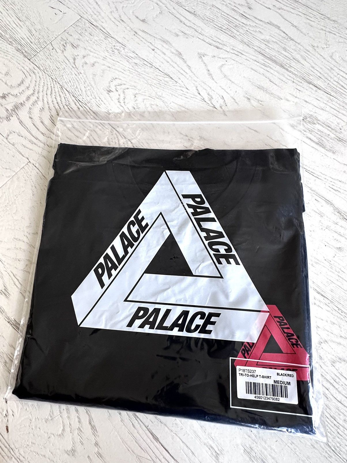 Palace Red on Black Tri-Ferg Size US M / EU 48-50 / 2 - 7 Thumbnail