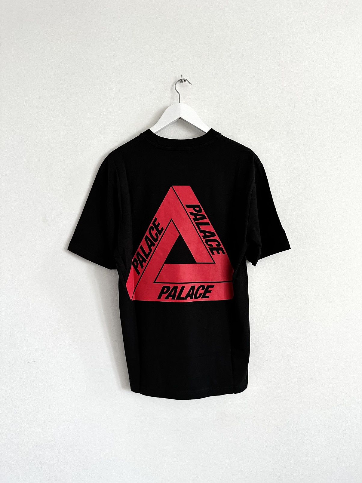 Palace Red on Black Tri-Ferg Size US M / EU 48-50 / 2 - 1 Thumbnail