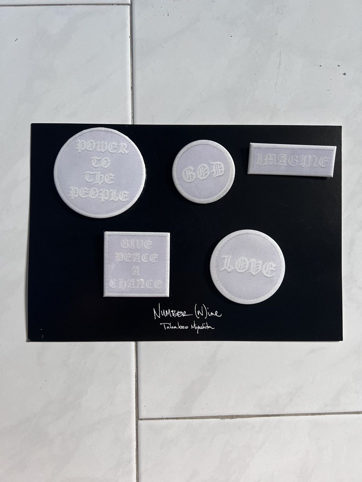 image of Number N Ine Fw04 Badge Set (White), Men's