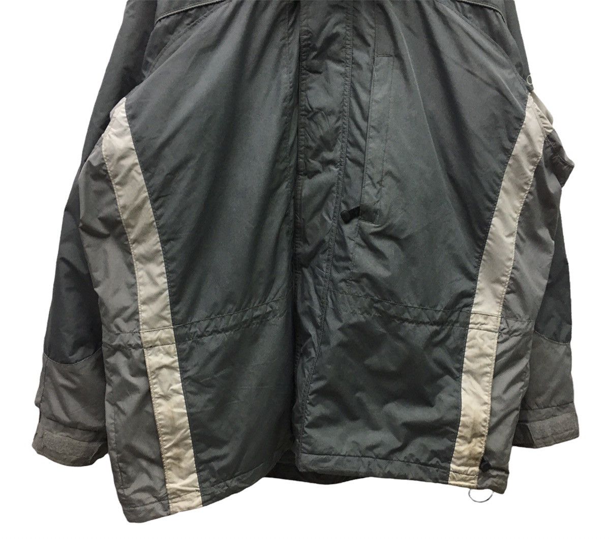 Columbia × Vintage Vintage Columbia Sport Small Logo Hoodie Jacket Size US XL / EU 56 / 4 - 4 Thumbnail