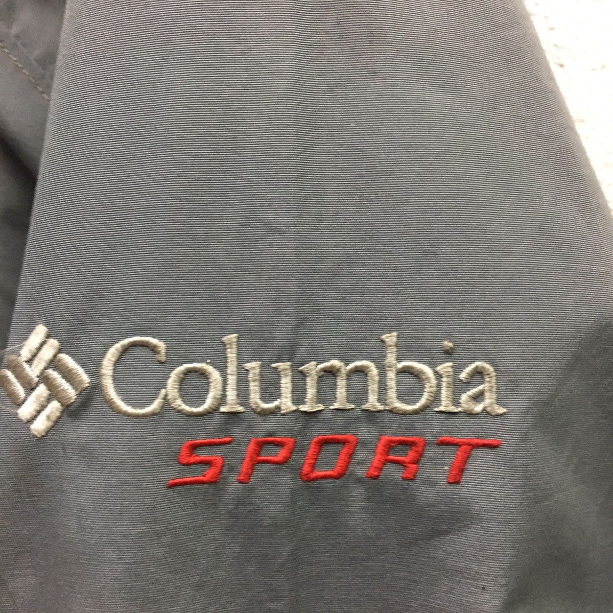 Columbia × Vintage Vintage Columbia Sport Small Logo Hoodie Jacket Size US XL / EU 56 / 4 - 3 Thumbnail