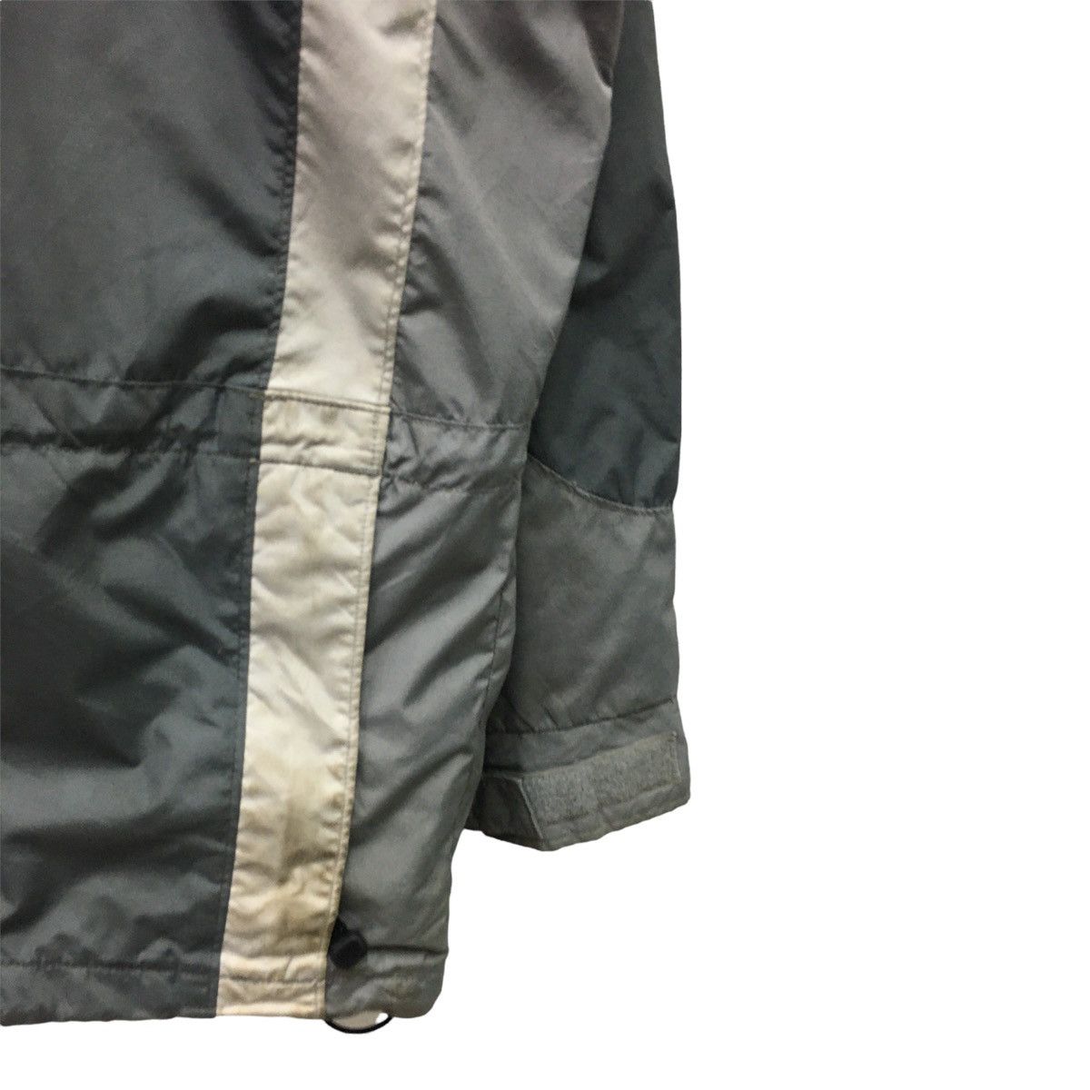 Columbia × Vintage Vintage Columbia Sport Small Logo Hoodie Jacket Size US XL / EU 56 / 4 - 7 Thumbnail