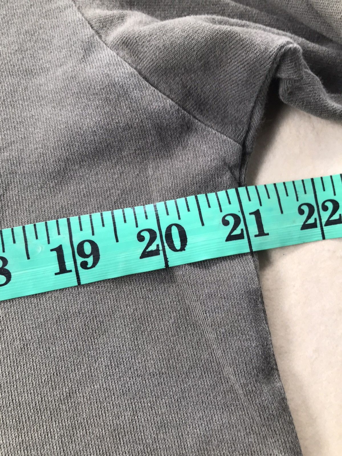 Burberry Vintage Burberry London Long Sleeve Tshirt Size US S / EU 44-46 / 1 - 6 Thumbnail