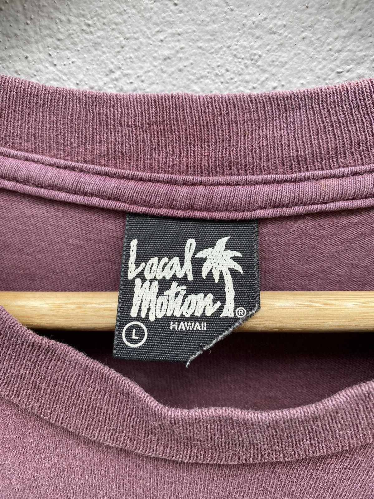 Vintage Combo 90s LOCAL MOTION + 26Reds Hawaiian Surfboards Tees Size US L / EU 52-54 / 3 - 13 Thumbnail
