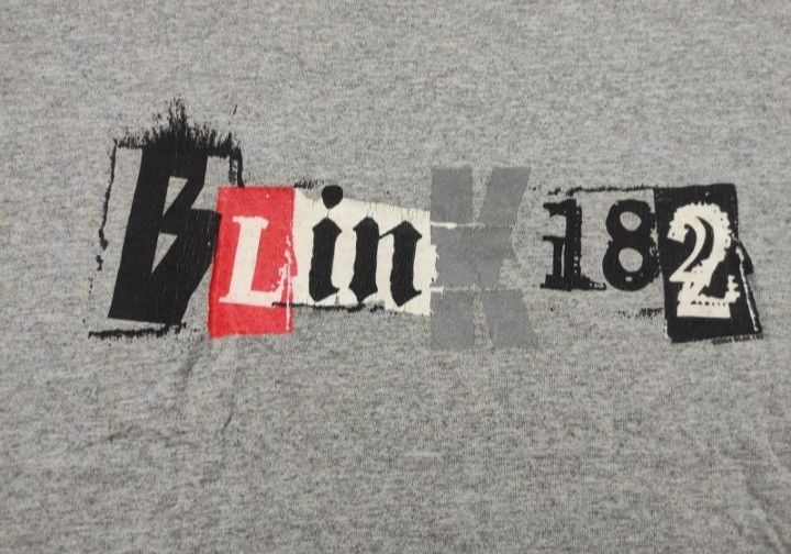 Band Tees Vintage 00s Blink 182 2004 Band T-Shirt Zuck Size US M / EU 48-50 / 2 - 5 Thumbnail