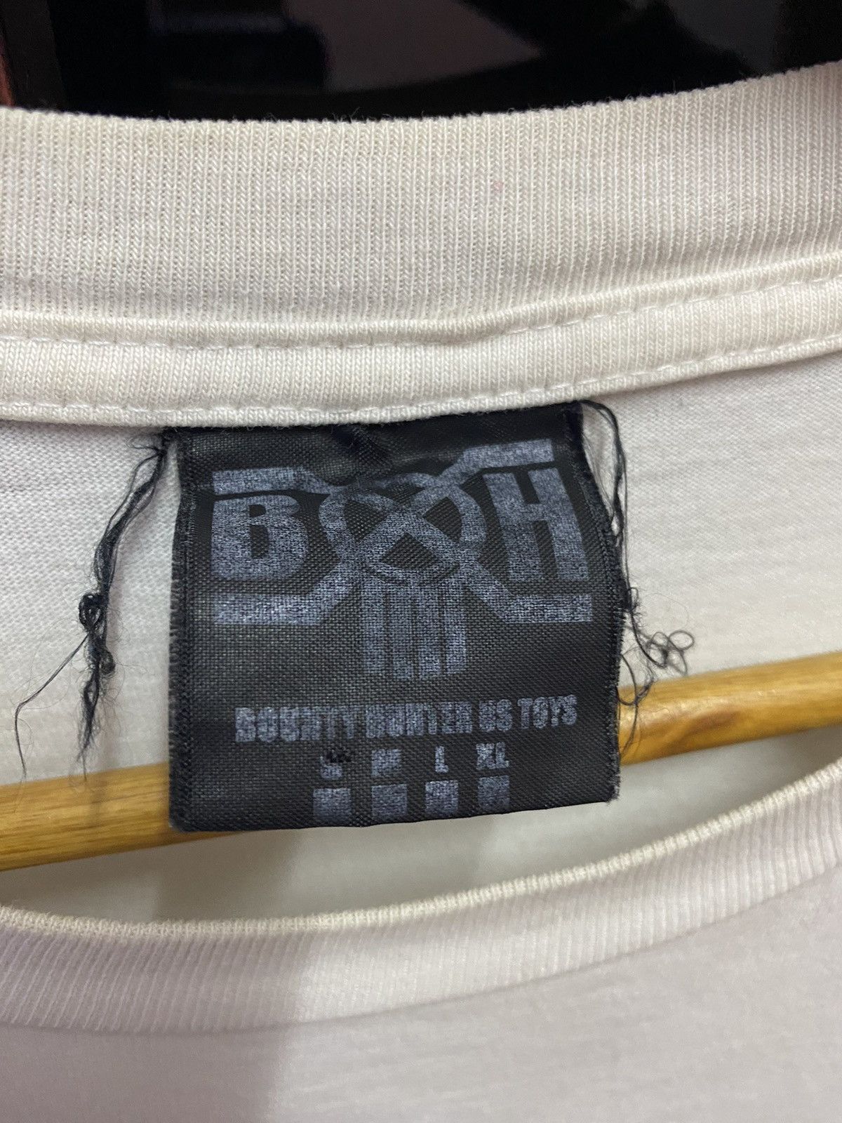 Vintage 🔥 RARE 🔥 Vintage Bounty Hunter Smiley Face Tshirt Size US L / EU 52-54 / 3 - 10 Thumbnail