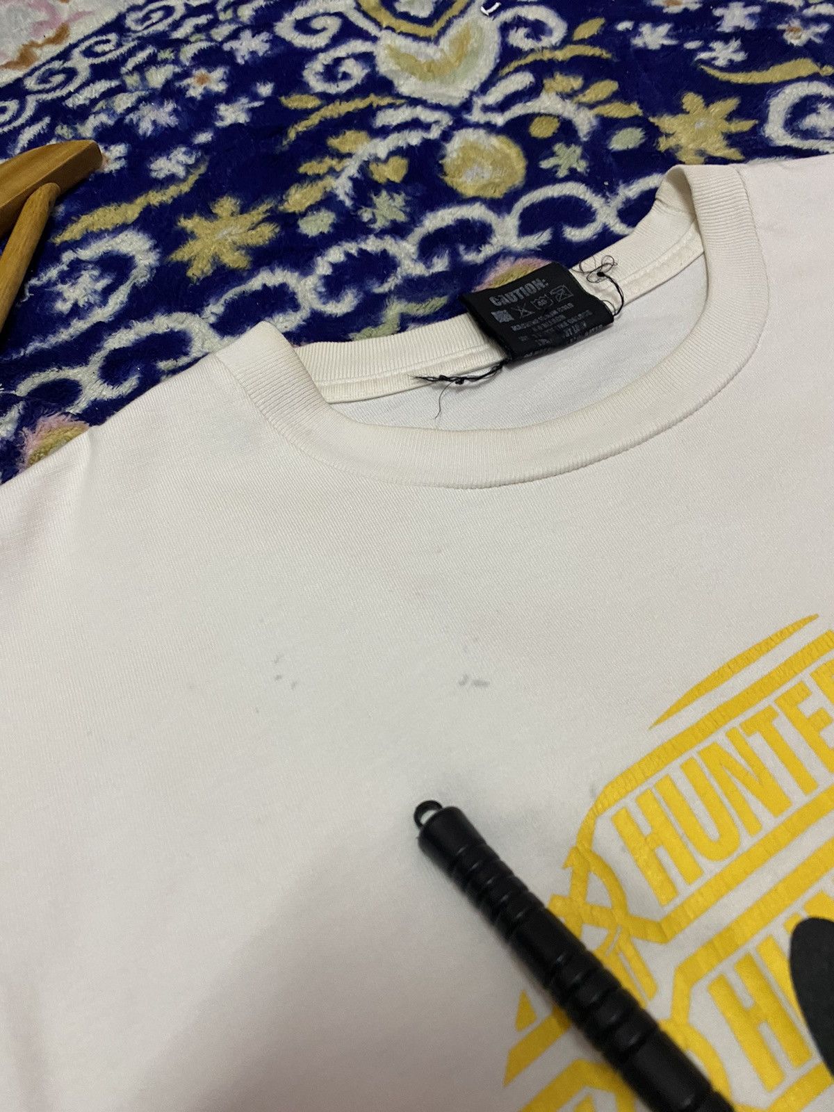 Vintage 🔥 RARE 🔥 Vintage Bounty Hunter Smiley Face Tshirt Size US L / EU 52-54 / 3 - 7 Thumbnail
