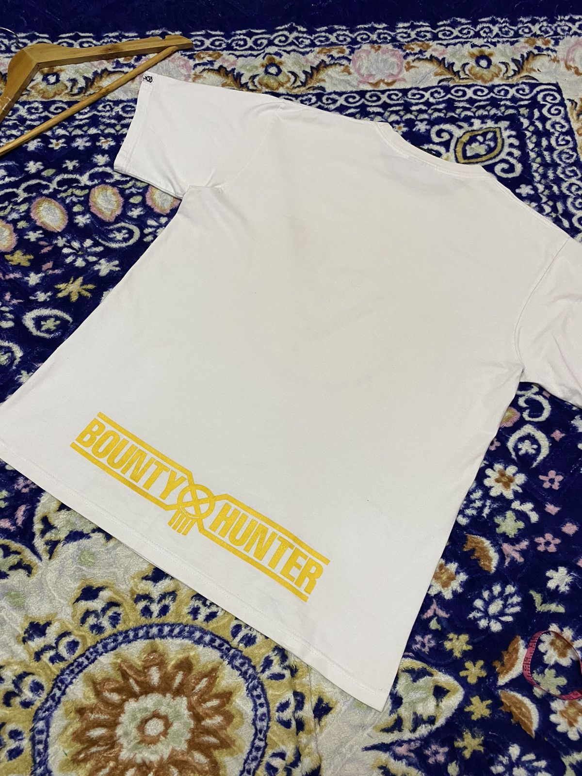 Vintage 🔥 RARE 🔥 Vintage Bounty Hunter Smiley Face Tshirt Size US L / EU 52-54 / 3 - 9 Thumbnail