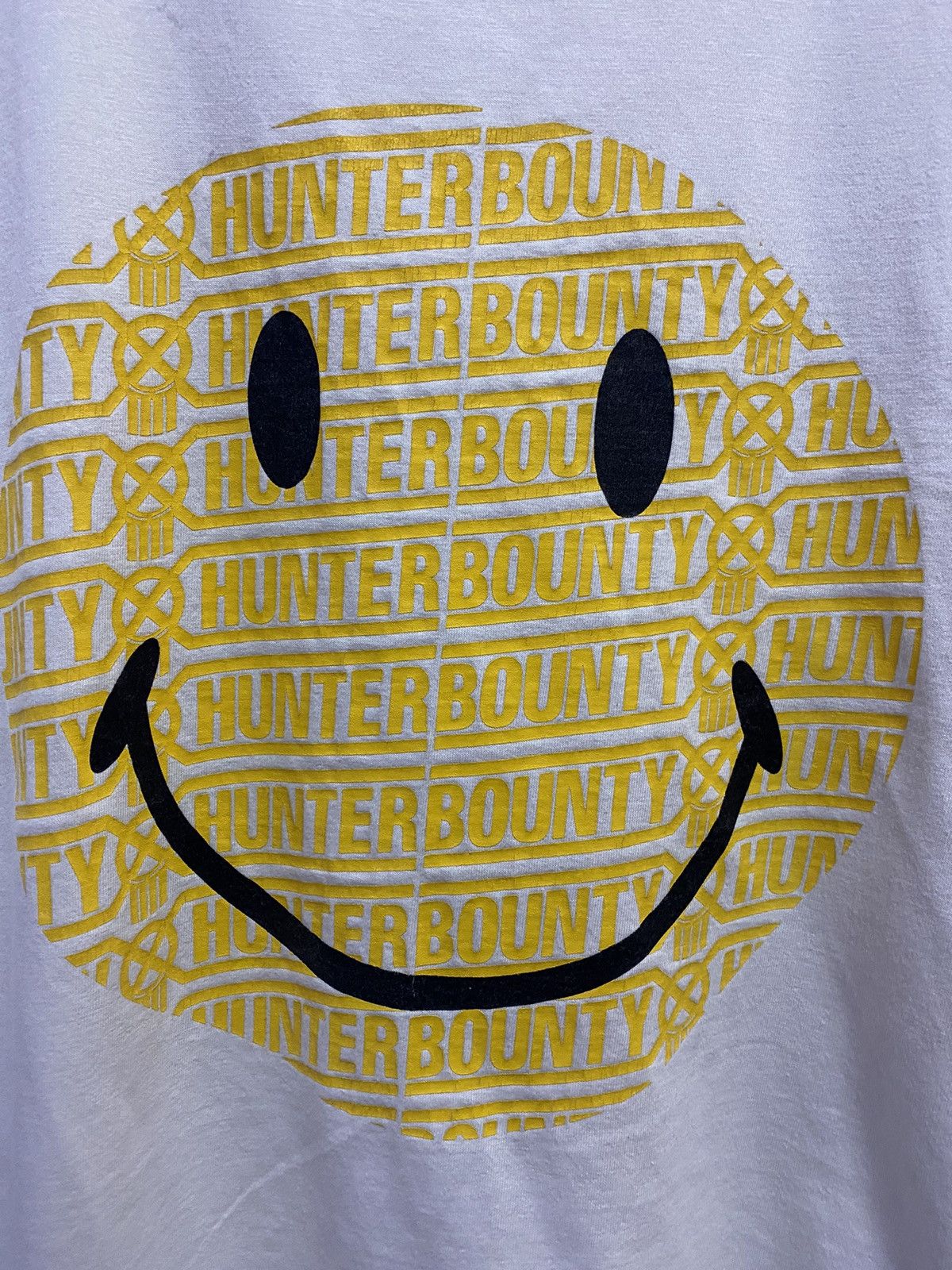 Vintage 🔥 RARE 🔥 Vintage Bounty Hunter Smiley Face Tshirt Size US L / EU 52-54 / 3 - 5 Thumbnail