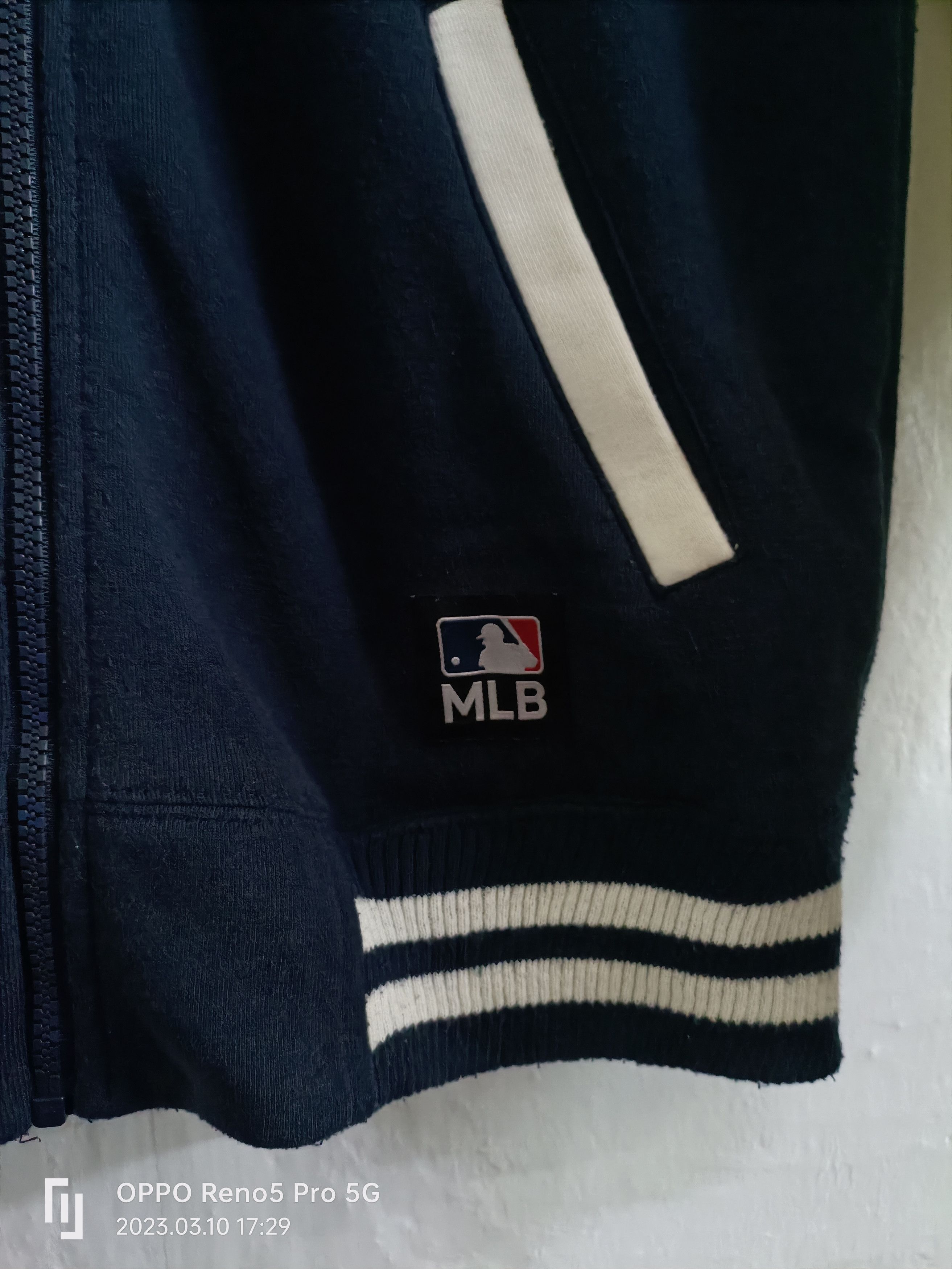 MLB × New York Yankees × Vintage 🔥Vintage New Yokr Yenkees Zipper Jacket Big Logo Size US M / EU 48-50 / 2 - 5 Thumbnail