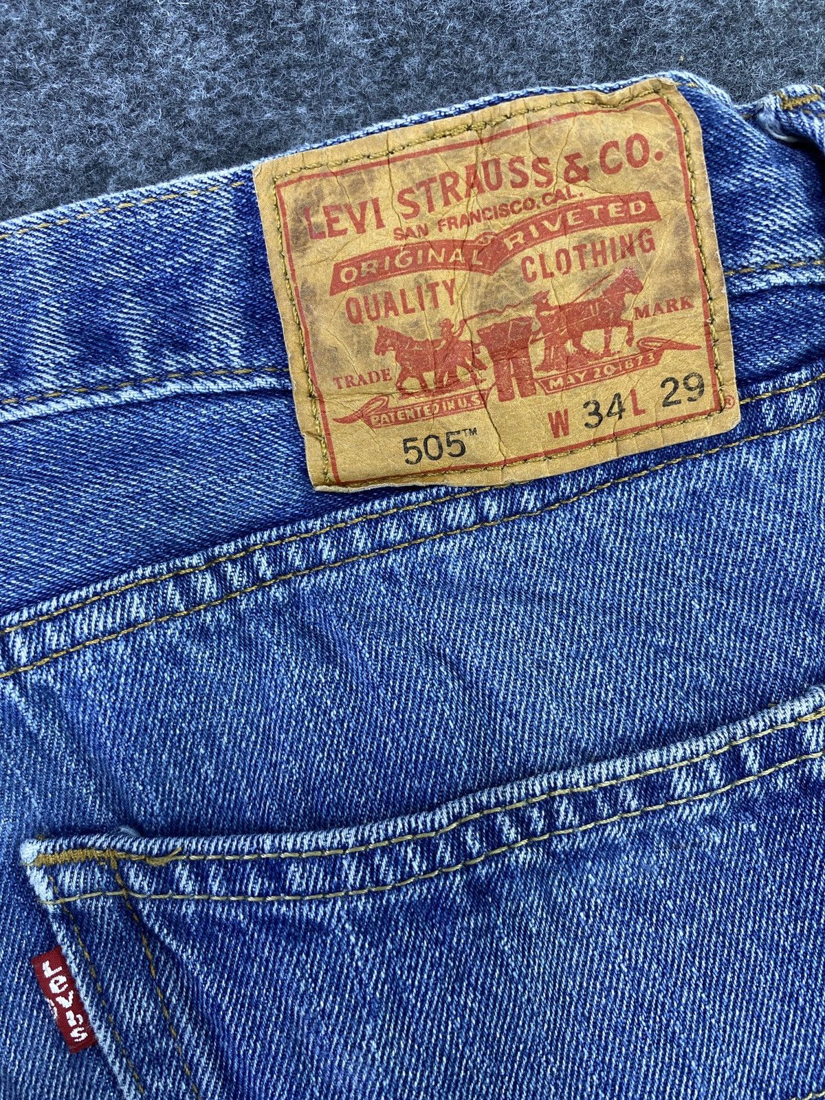 Levi's Vintage Levi's 505 Jeans Blue Wash 34x29 - J728 Size US 34 / EU 50 - 7 Thumbnail