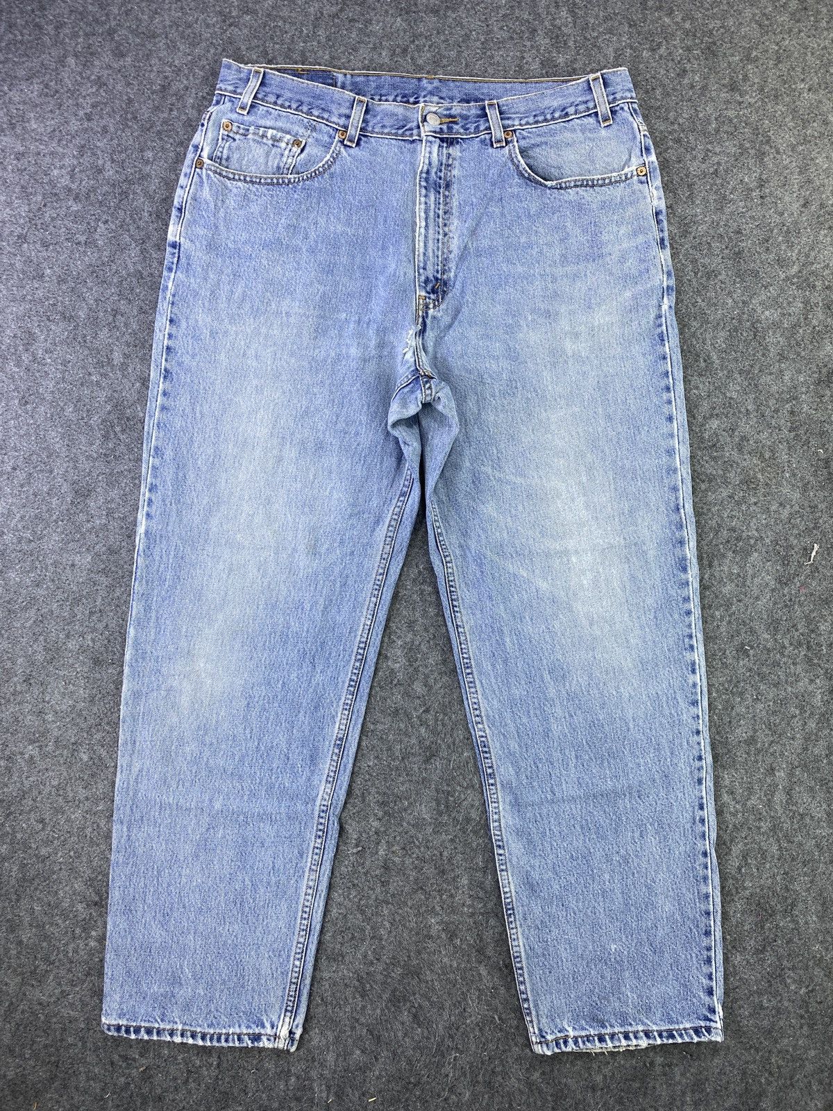 Levi's 90s Vintage Levi's 550 Jeans Blue Wash 38x30 - J729 Size US 38 / EU 54 - 1 Thumbnail