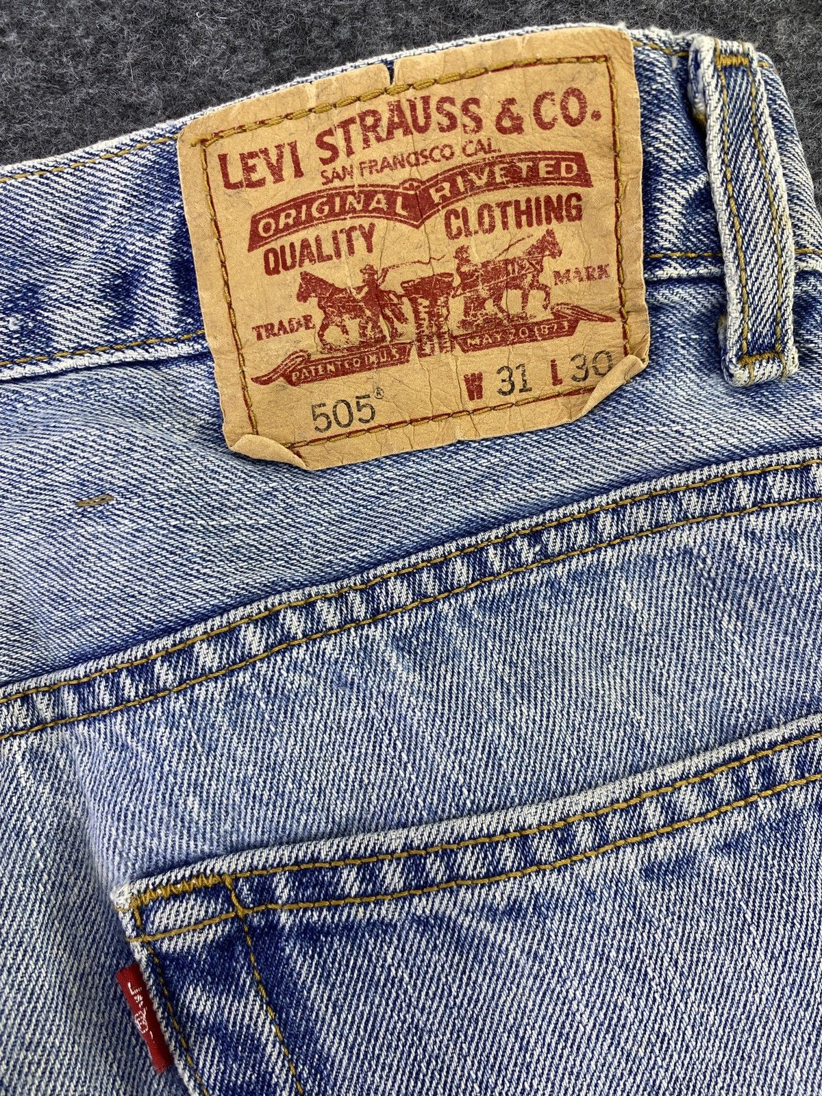 Vintage Levi's 505 Jeans Blue Wash - J730