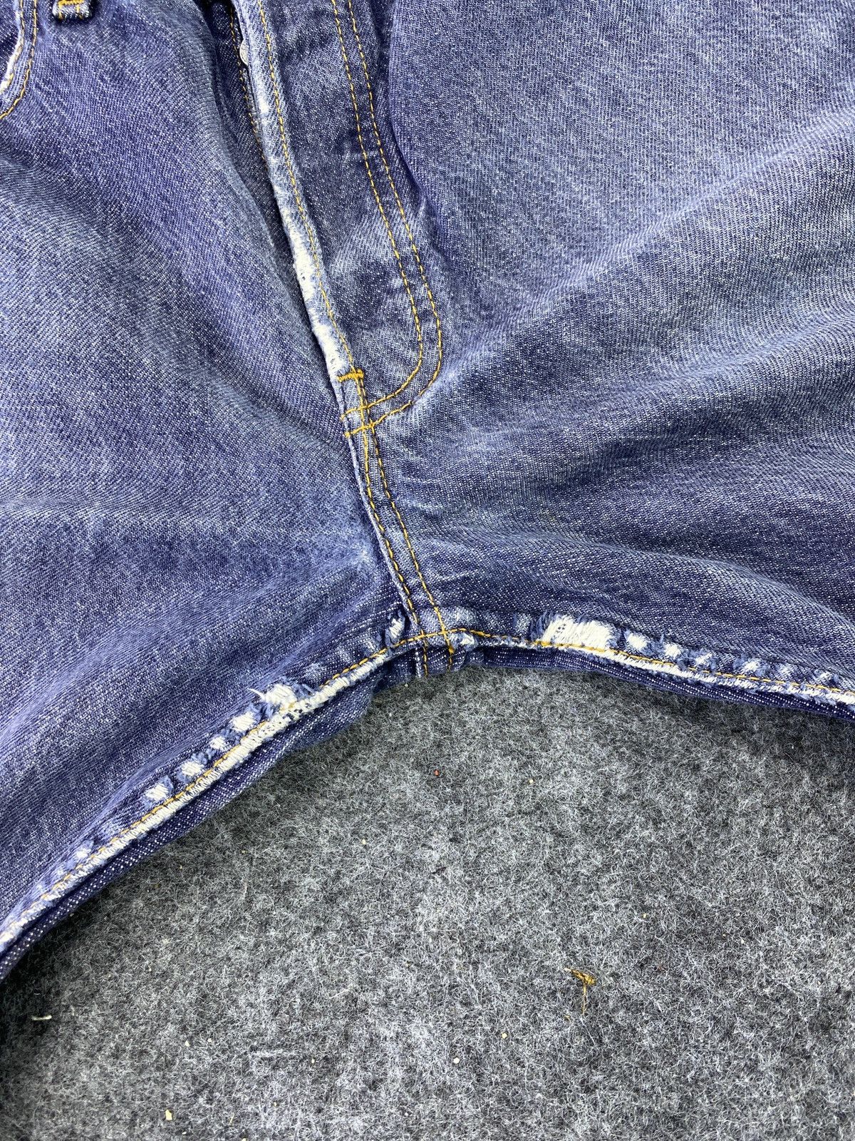 Levi's Vintage Levi's 501 Jeans Distress Wash - J731 Size US 31 - 9 Thumbnail