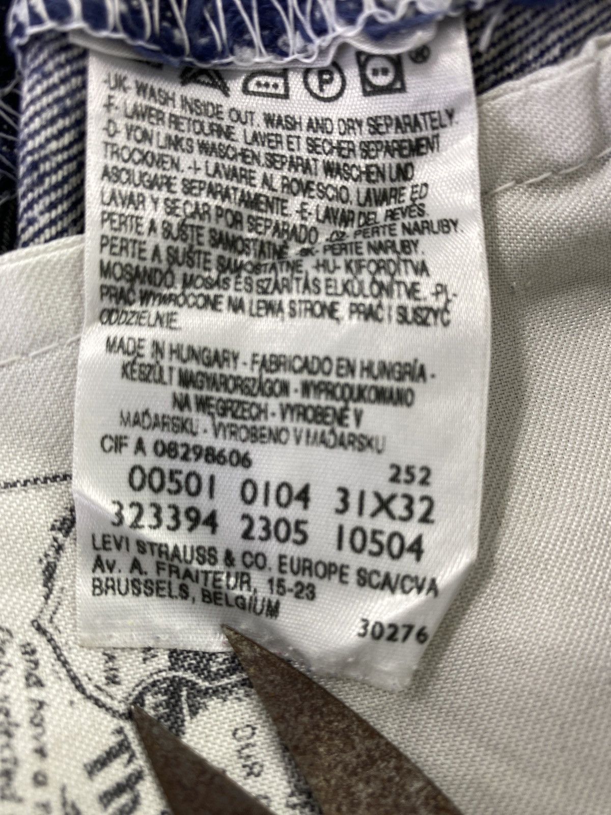 Levi's Vintage Levi's 501 Jeans Distress Wash - J731 Size US 31 - 5 Thumbnail