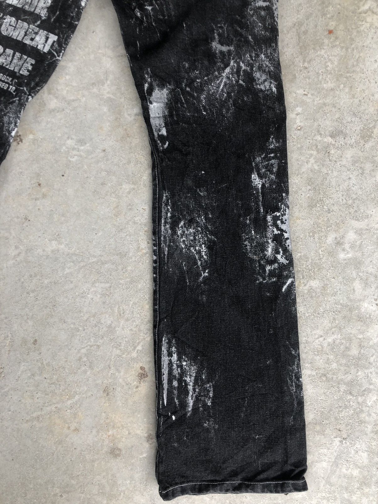 BERNINGS SHO Bernings Sho Flared Jeans Denim Distressed Splatter Size US 29 - 10 Thumbnail
