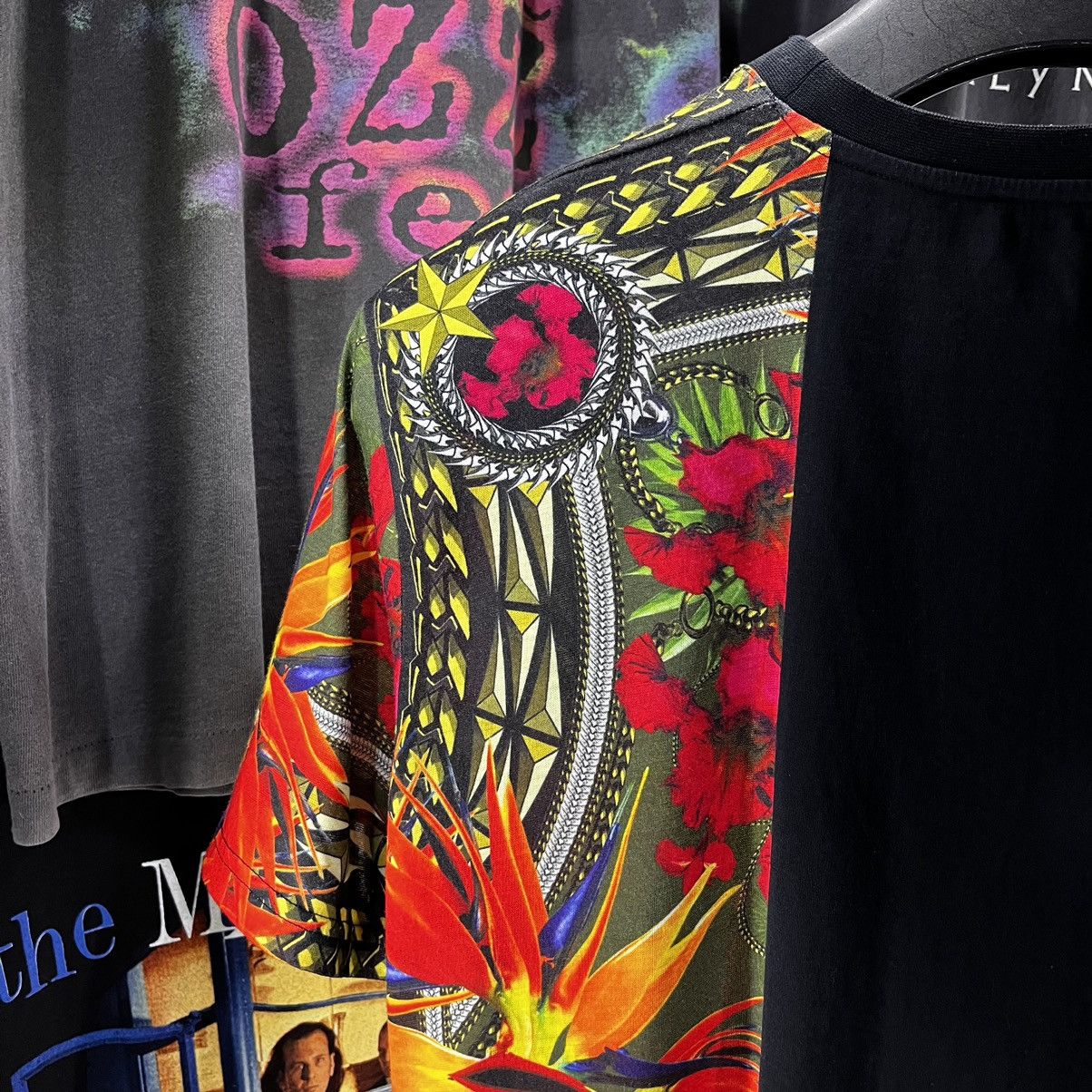 Givenchy GIVENCHY BIRDS OF PARADISE x MADONNA ( VERY RARE ) Size US L / EU 52-54 / 3 - 12 Thumbnail