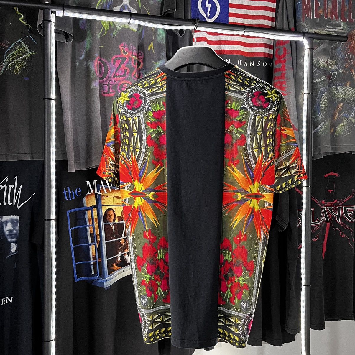 Givenchy GIVENCHY BIRDS OF PARADISE x MADONNA ( VERY RARE ) Size US L / EU 52-54 / 3 - 2 Thumbnail