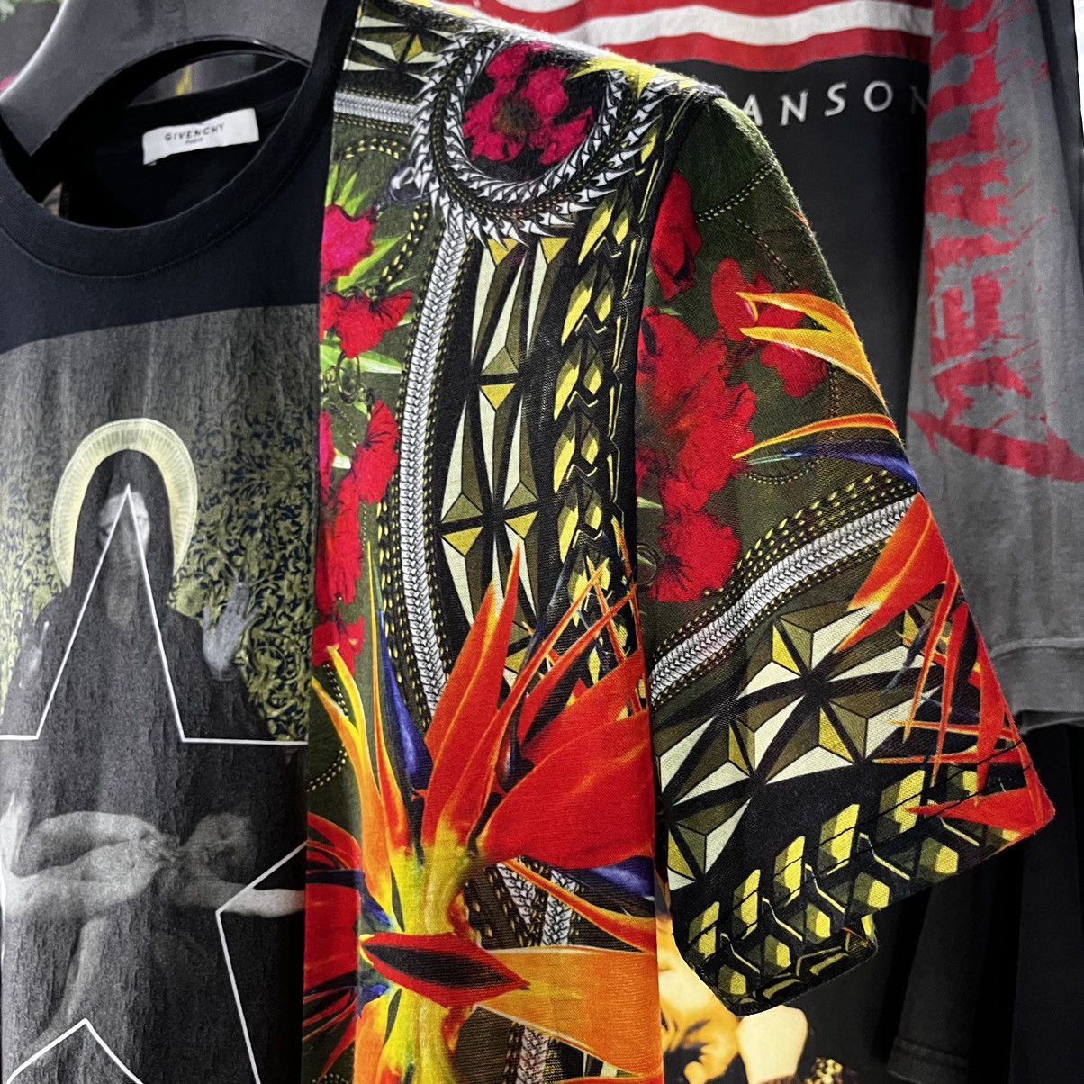 Givenchy GIVENCHY BIRDS OF PARADISE x MADONNA ( VERY RARE ) Size US L / EU 52-54 / 3 - 11 Thumbnail