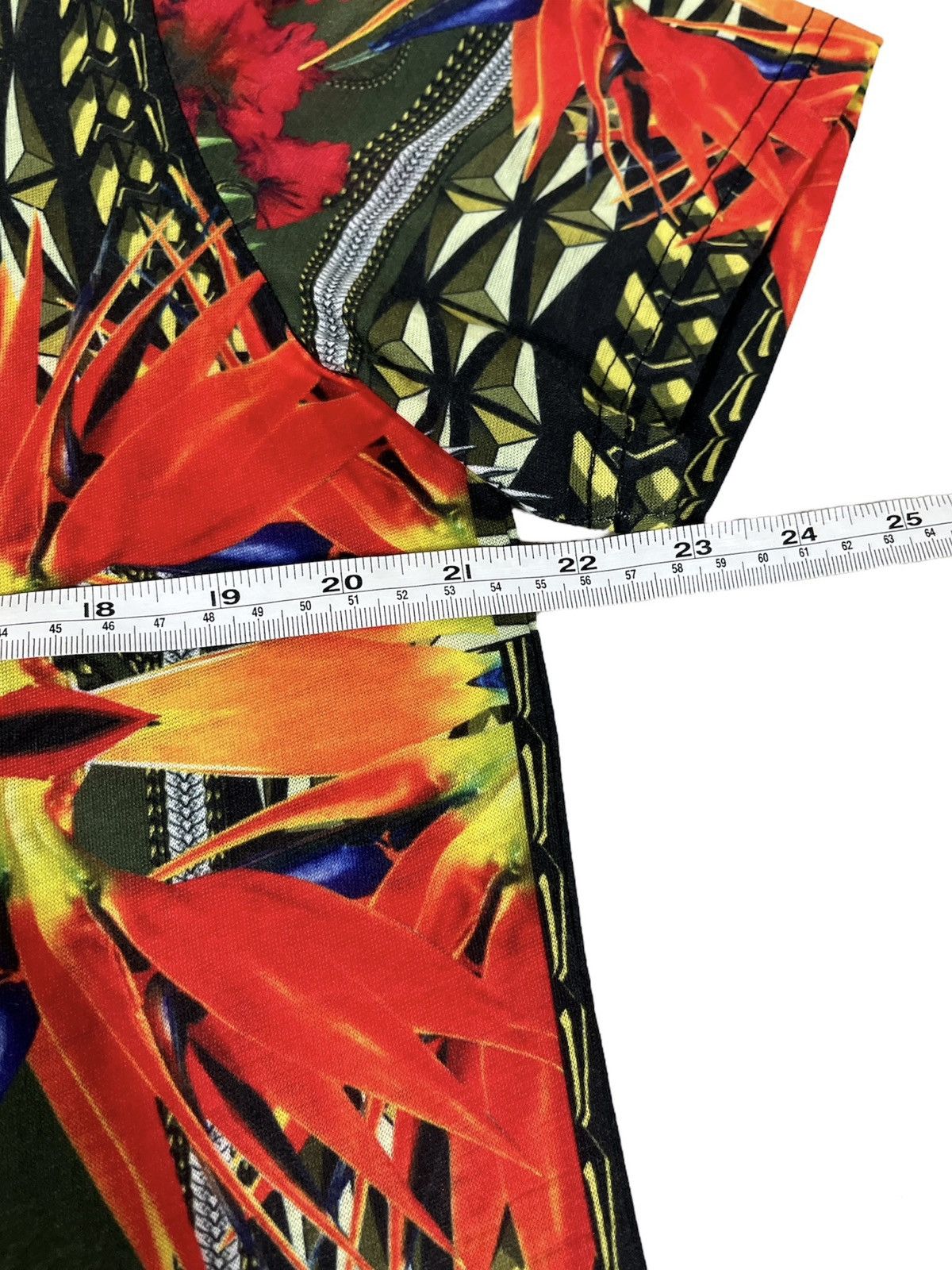 Givenchy GIVENCHY BIRDS OF PARADISE x MADONNA ( VERY RARE ) Size US L / EU 52-54 / 3 - 16 Thumbnail