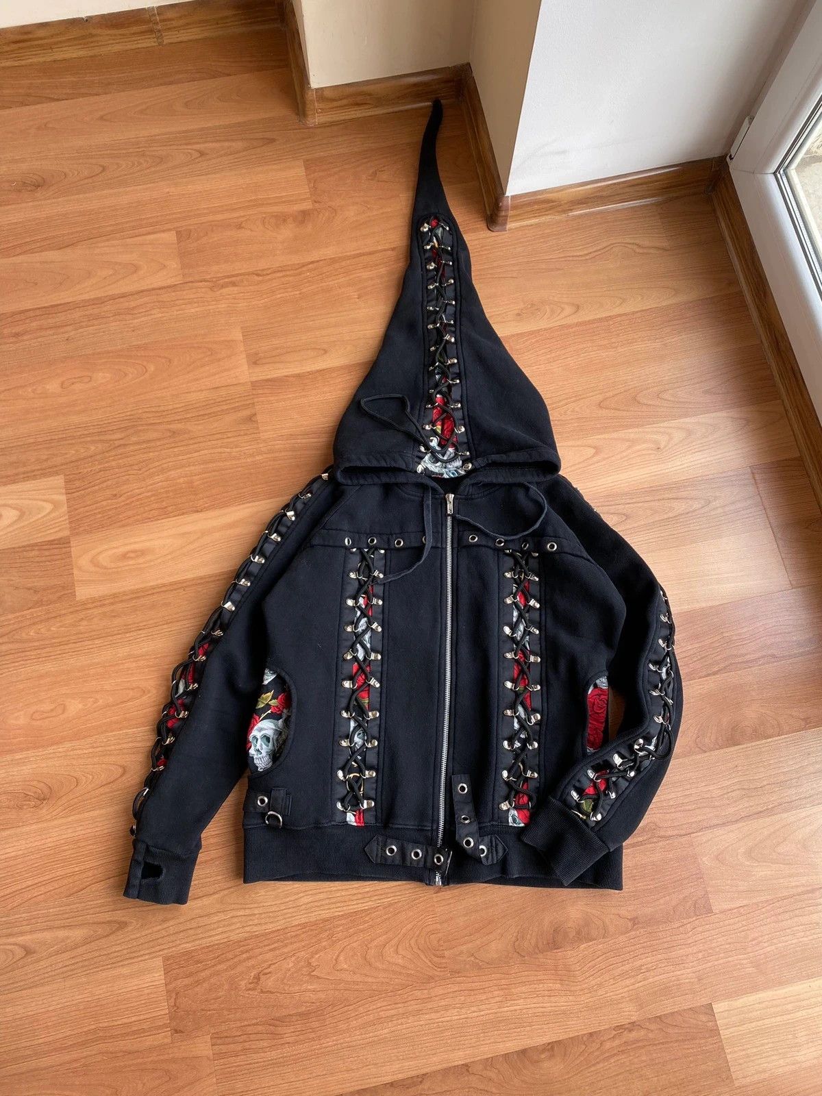 Ed Hardy Vintage Ed Hardy Style Skulls Gothic Woman Zip Hoodie Size L / US 10 / IT 46 - 1 Thumbnail