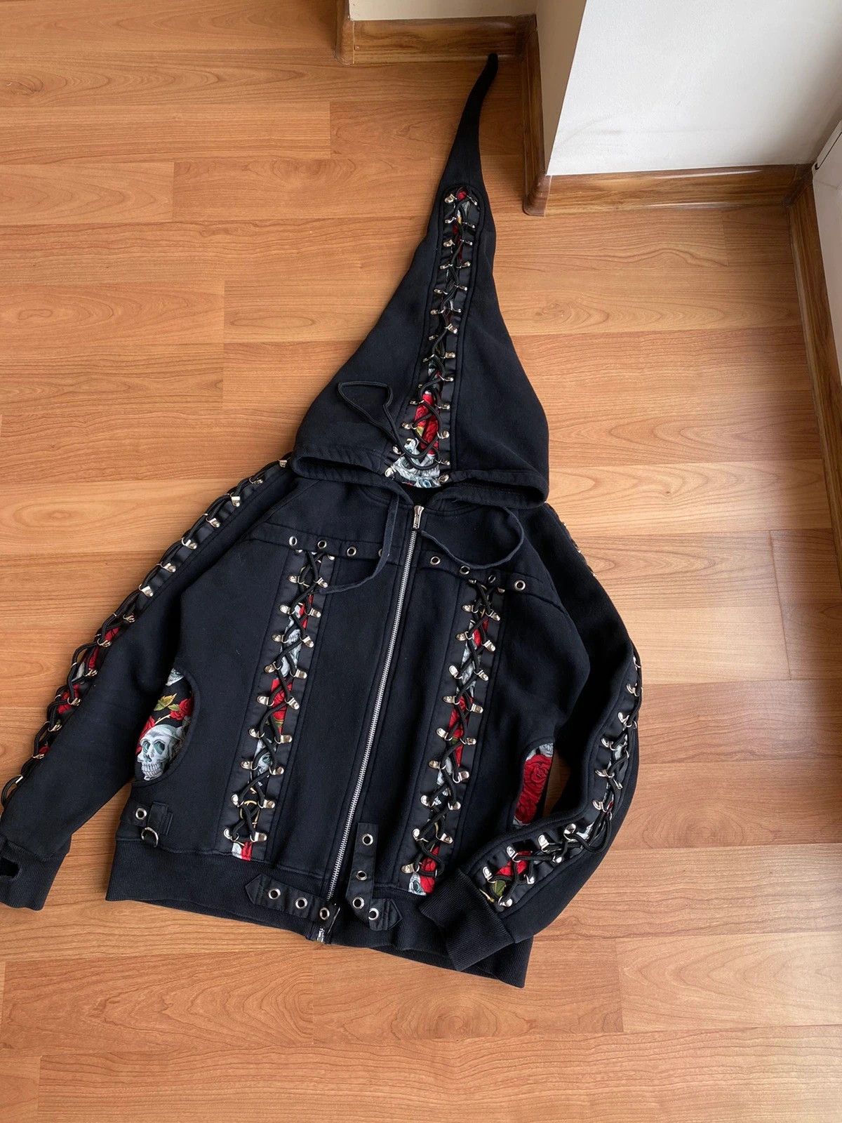 Ed Hardy Vintage Ed Hardy Style Skulls Gothic Woman Zip Hoodie Size L / US 10 / IT 46 - 2 Thumbnail