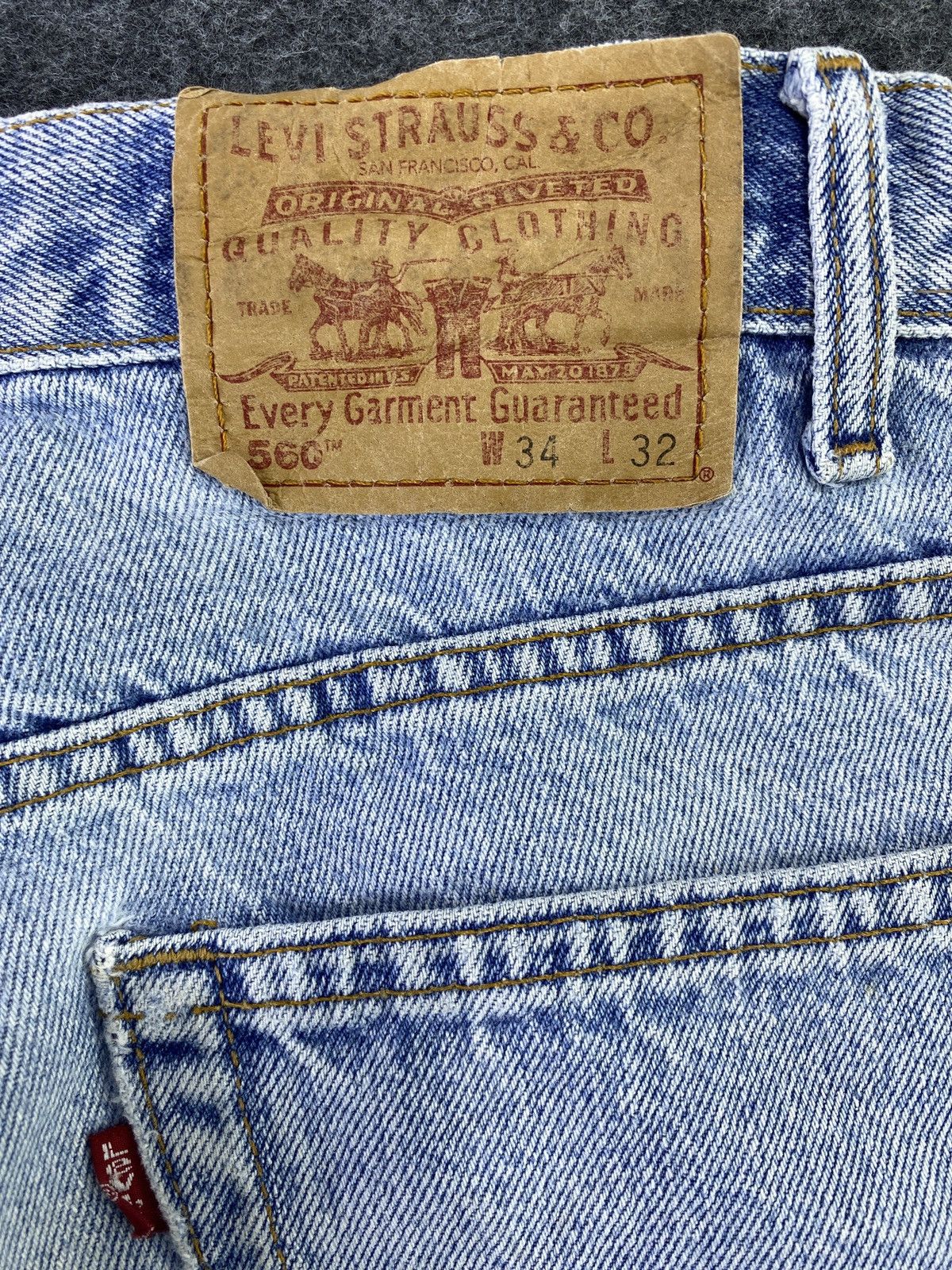 Levi's Vintage Levi's 560 Jeans Distress Blue Wash - J733 Size US 34 / EU 50 - 9 Thumbnail