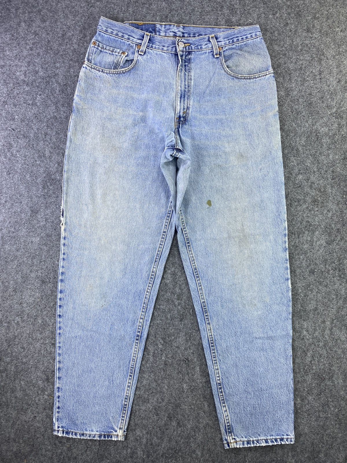 Levi's Vintage Levi's 560 Blue Wash Jeans 34x32 - J735 Size US 34 / EU 50 - 1 Thumbnail