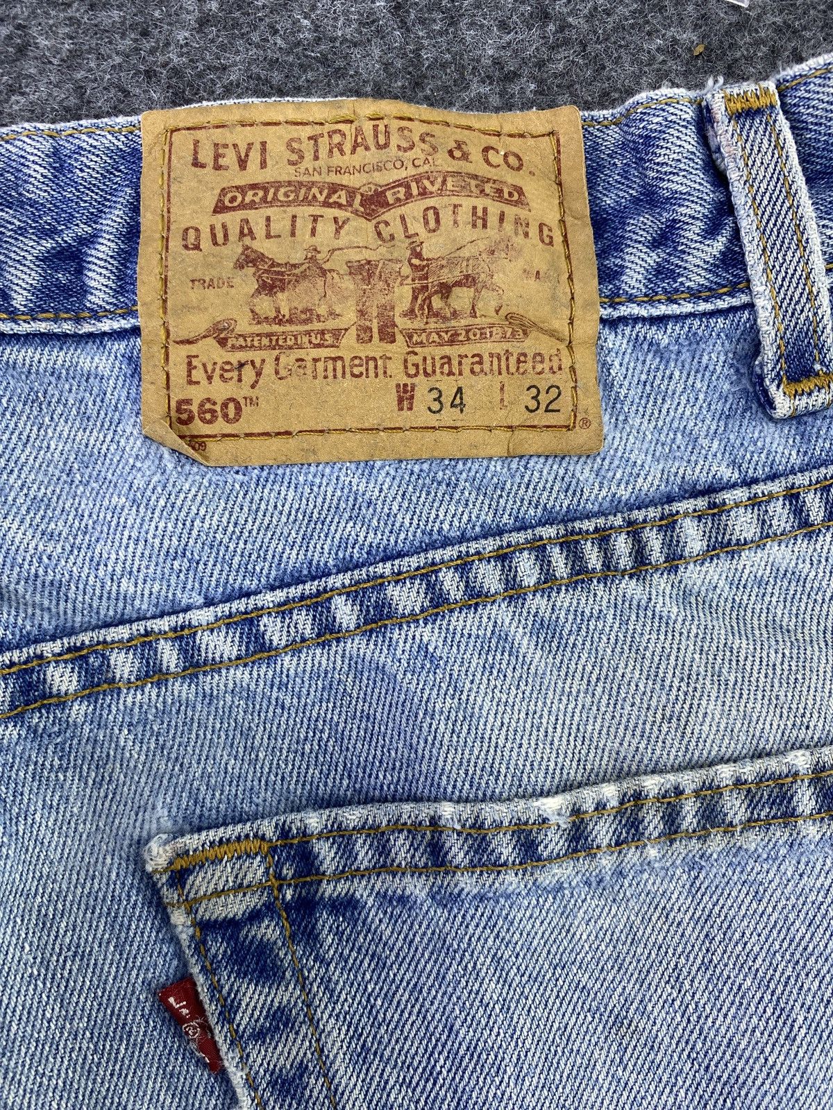 Levi's Vintage Levi's 560 Blue Wash Jeans 34x32 - J735 Size US 34 / EU 50 - 7 Thumbnail