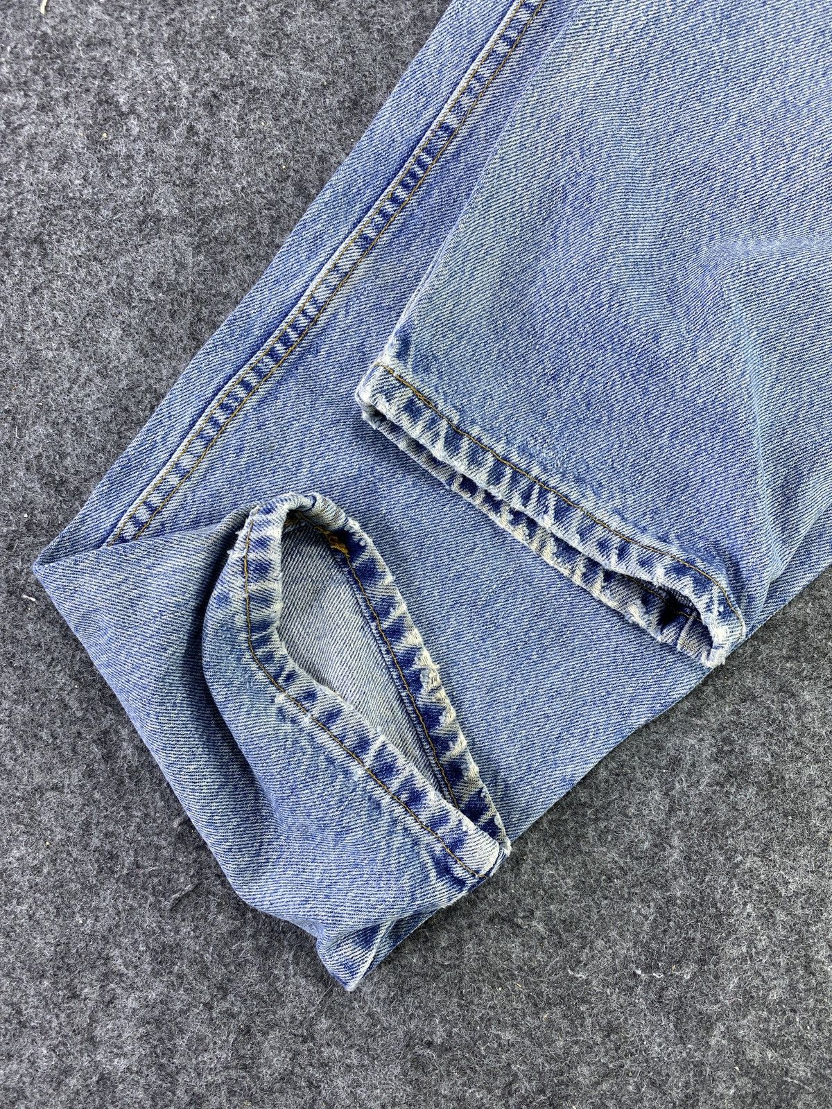 Levi's Vintage Levi's 560 Blue Wash Jeans 34x32 - J735 Size US 34 / EU 50 - 6 Thumbnail