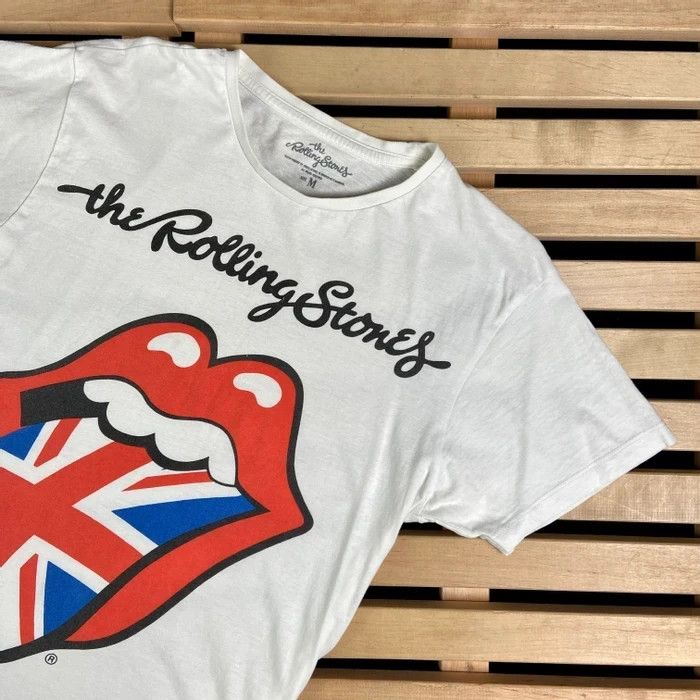 Band Tees Mens Vintage T Shirt The Rolling Stones Big Print Size M Size US M / EU 48-50 / 2 - 2 Thumbnail