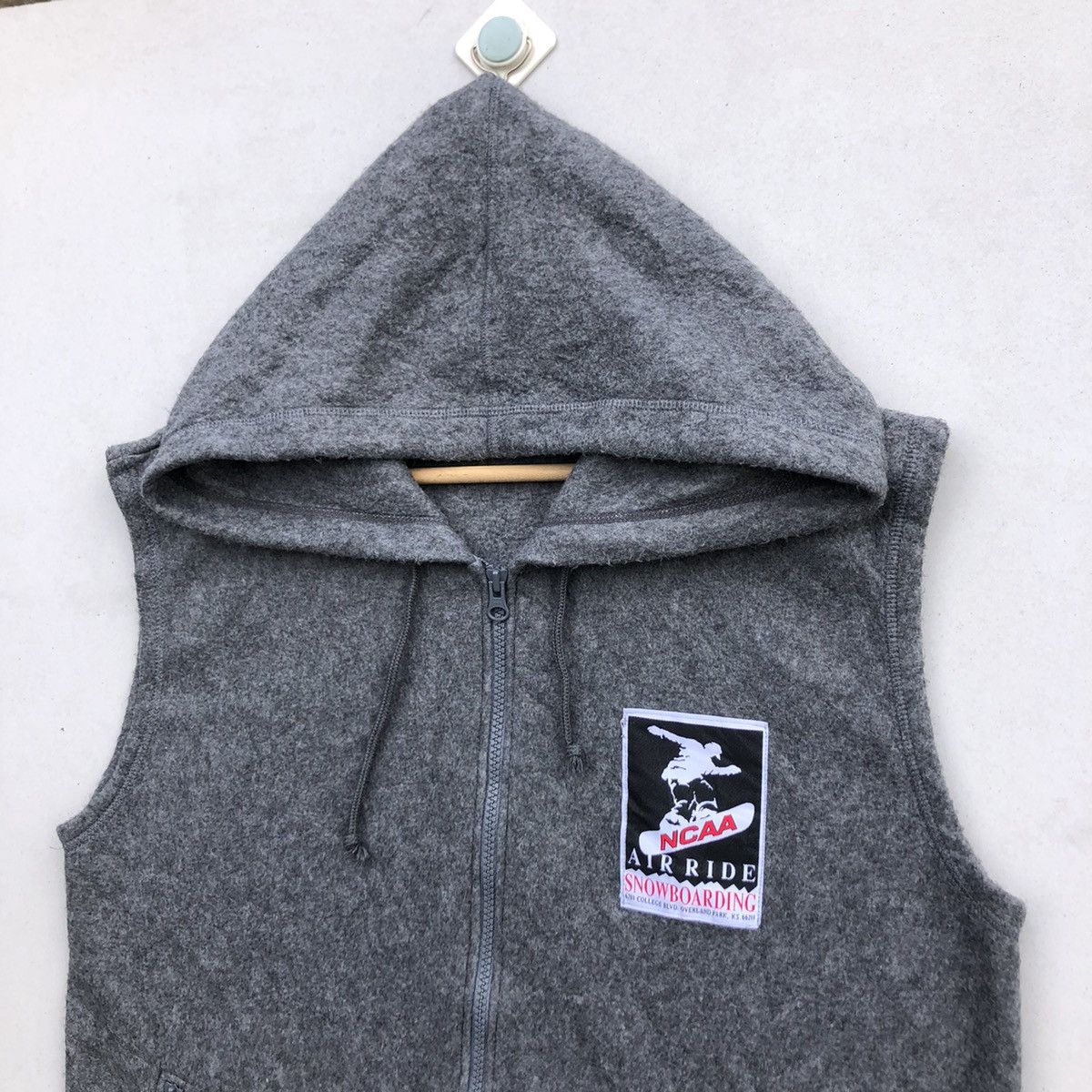 NCAA 🔥Accept Binding🔥 Air Ride Snowboarding Vests Hoodies Wool Size US L / EU 52-54 / 3 - 3 Thumbnail