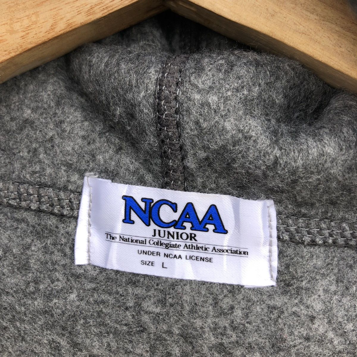 NCAA 🔥Accept Binding🔥 Air Ride Snowboarding Vests Hoodies Wool Size US L / EU 52-54 / 3 - 5 Thumbnail