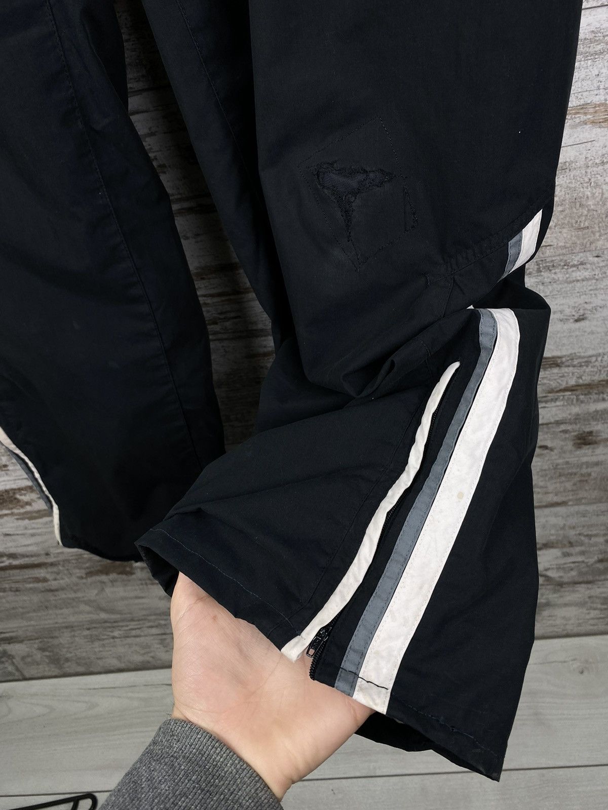 Nike × Vintage Mens Vintage Nike Swoosh Casual pants y2k sweatpants rare Size US 36 / EU 52 - 8 Thumbnail