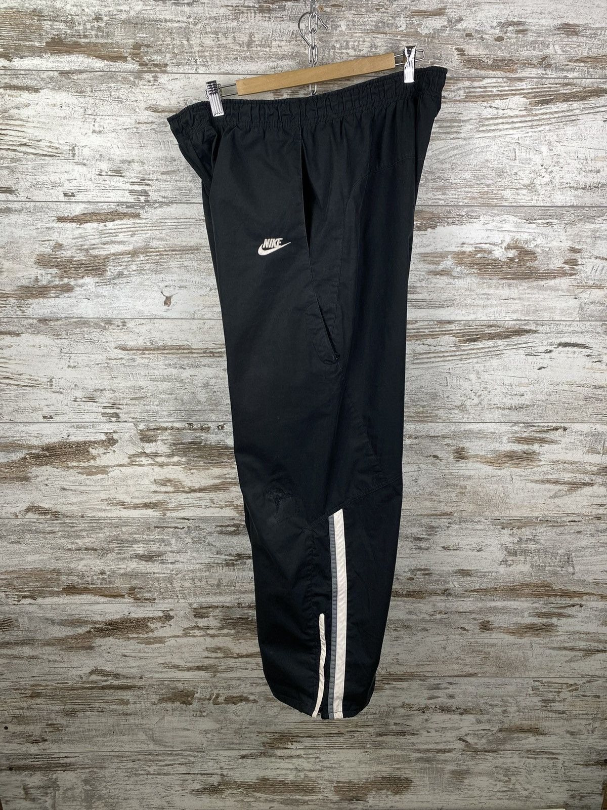 Nike × Vintage Mens Vintage Nike Swoosh Casual pants y2k sweatpants rare Size US 36 / EU 52 - 17 Thumbnail
